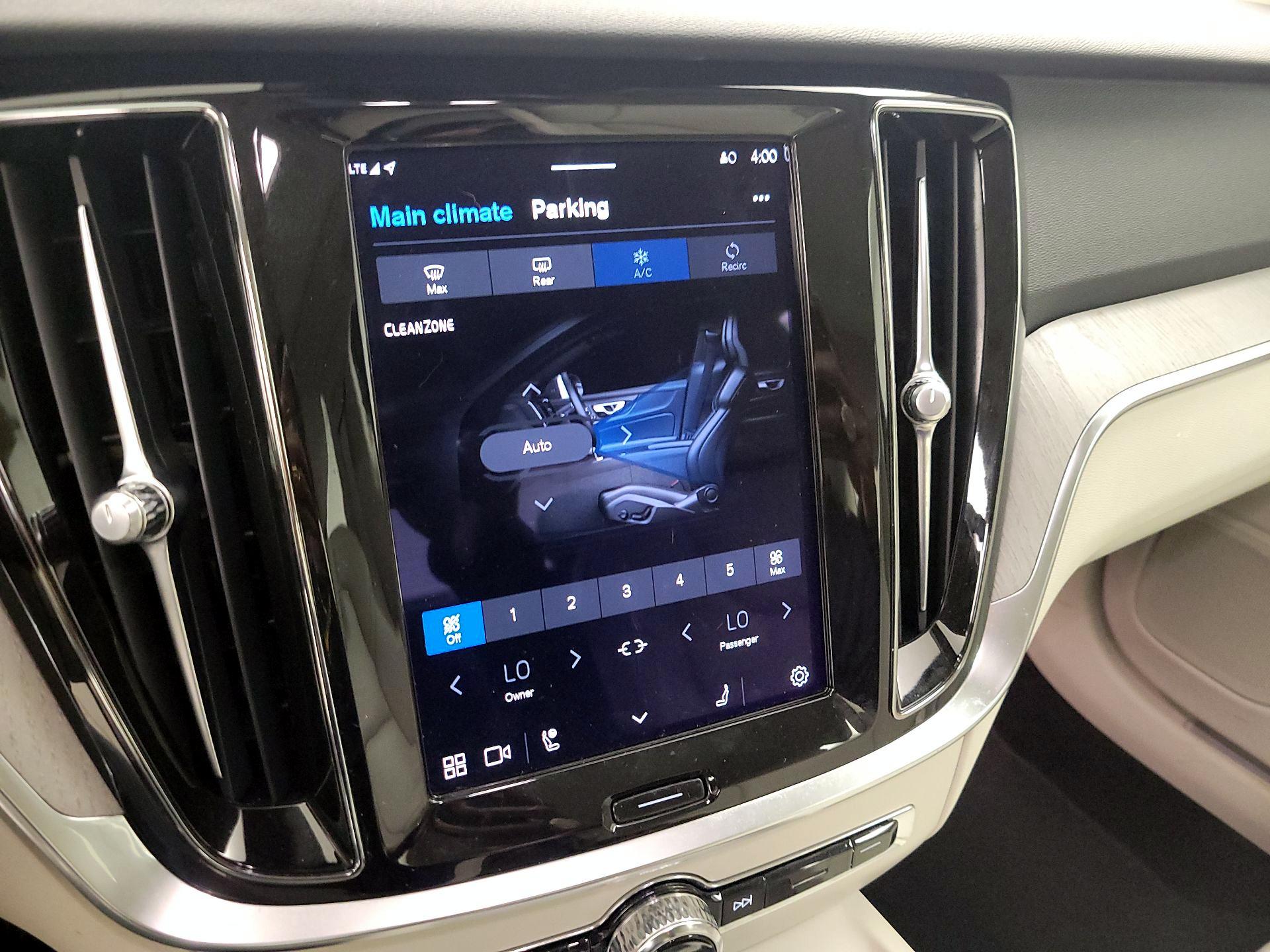 Thumbnail: 2023 Volvo S60 - 16