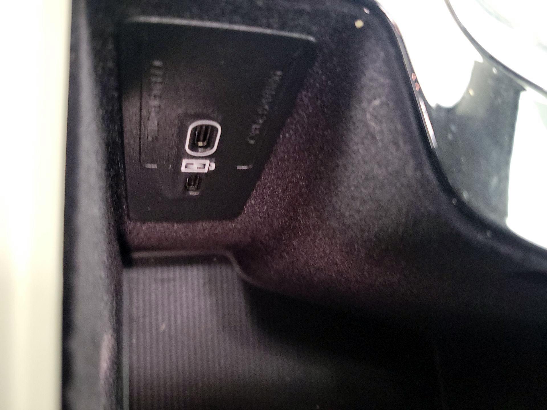 Thumbnail: 2023 Volvo S60 - 18