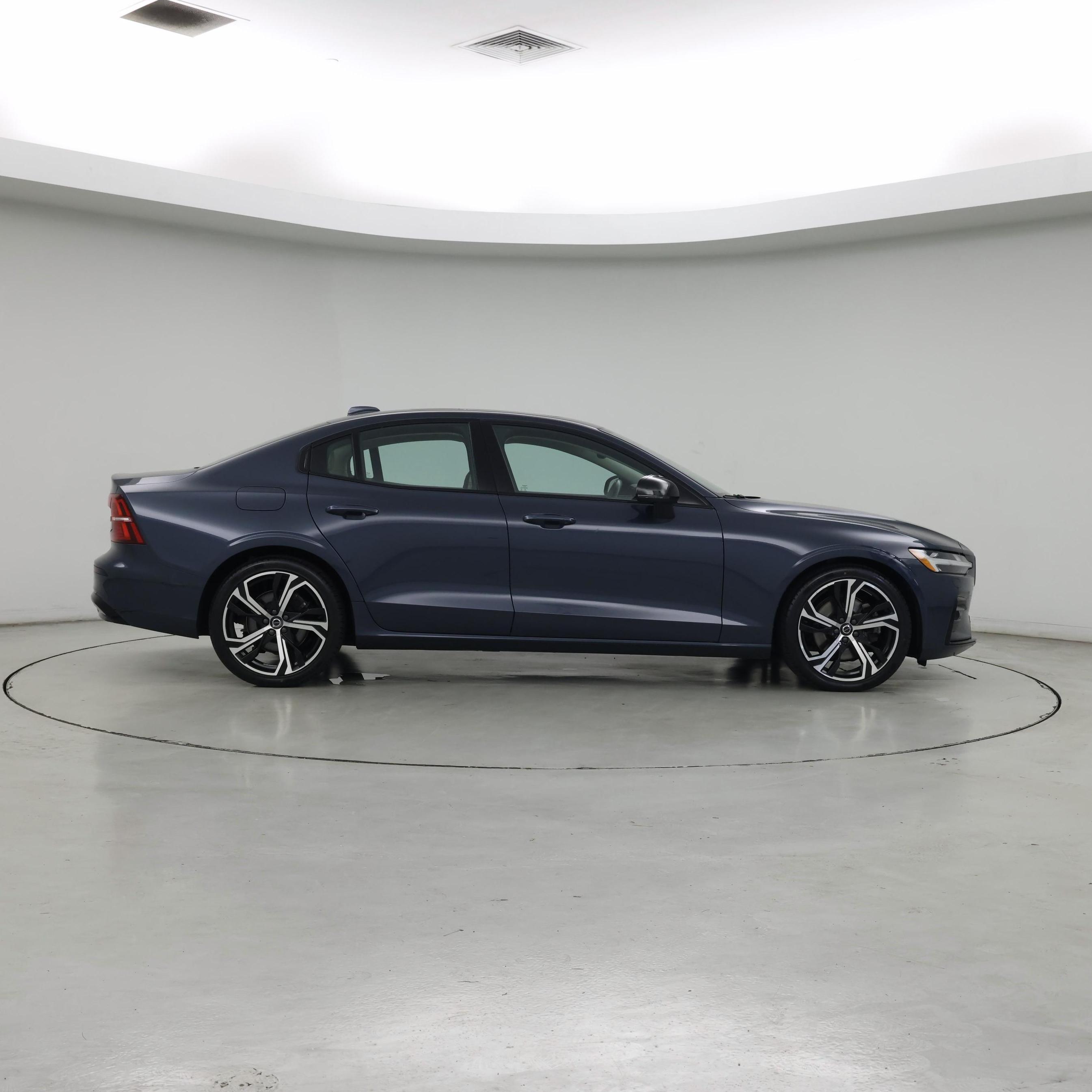 Thumbnail: 2023 Volvo S60 - 7