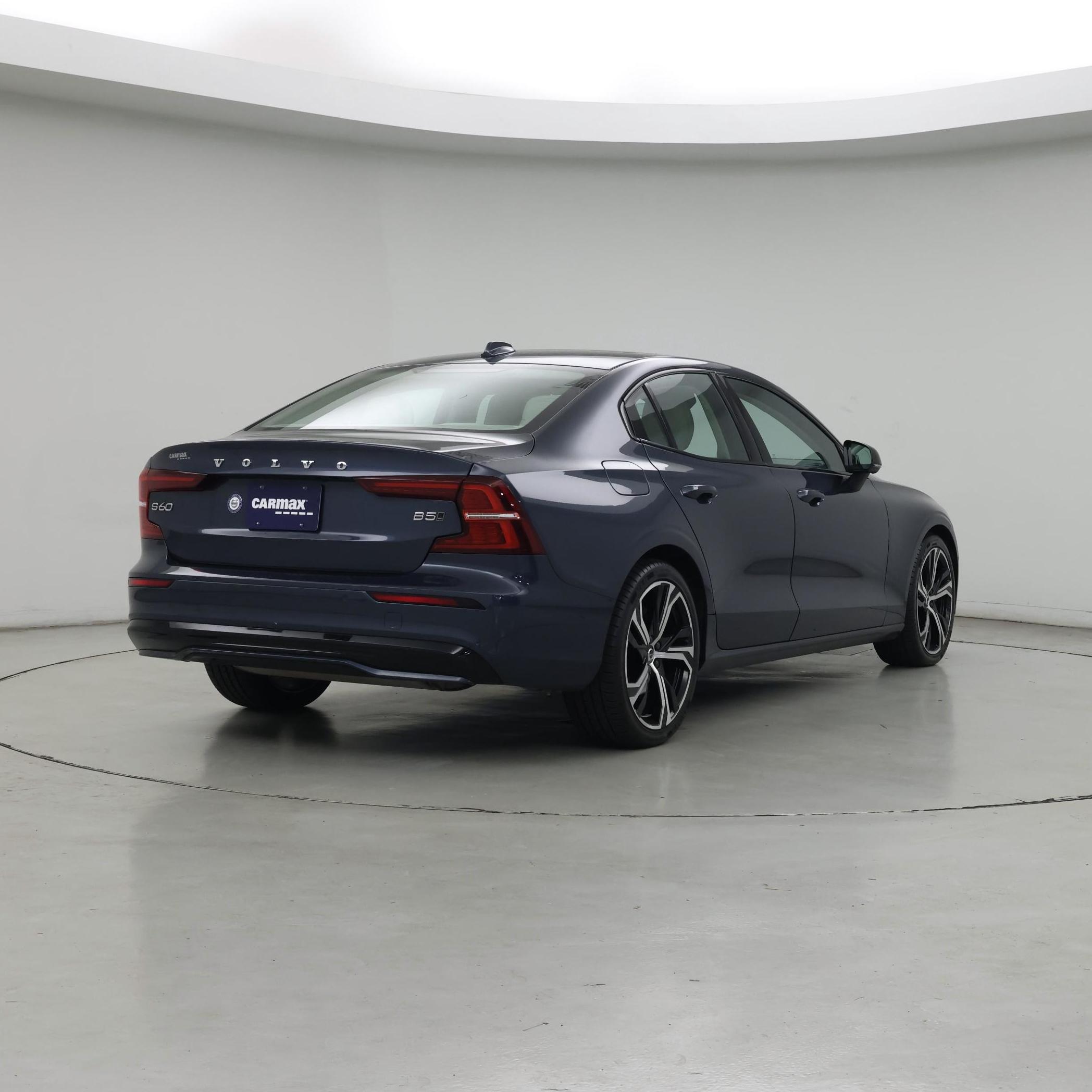 Thumbnail: 2023 Volvo S60 - 8