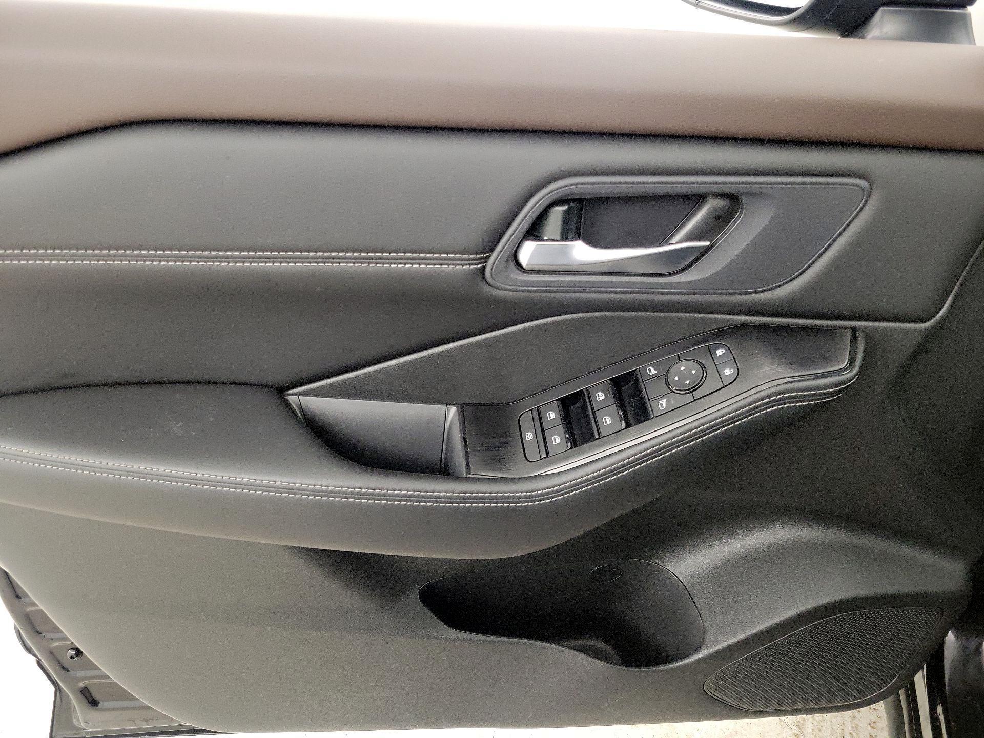 Thumbnail: 2023 Nissan Rogue - 12