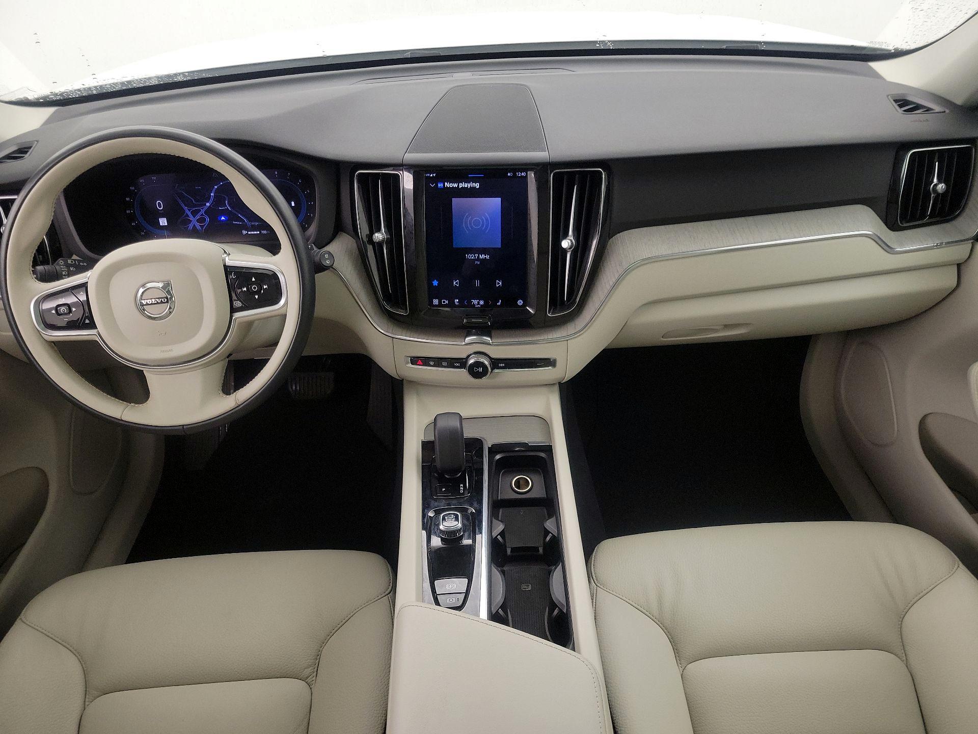 Thumbnail: 2023 Volvo XC60 - 9