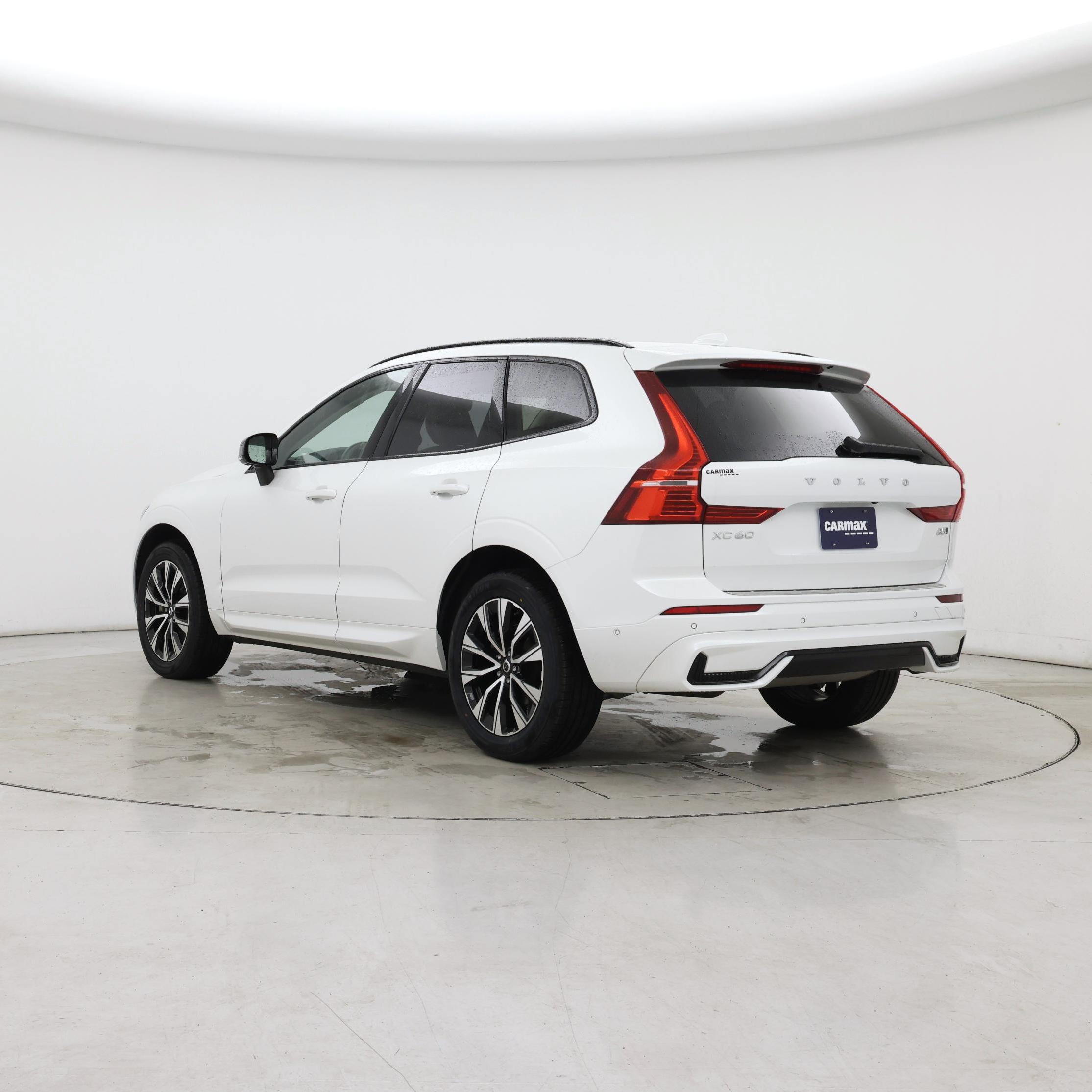 Thumbnail: 2023 Volvo XC60 - 2