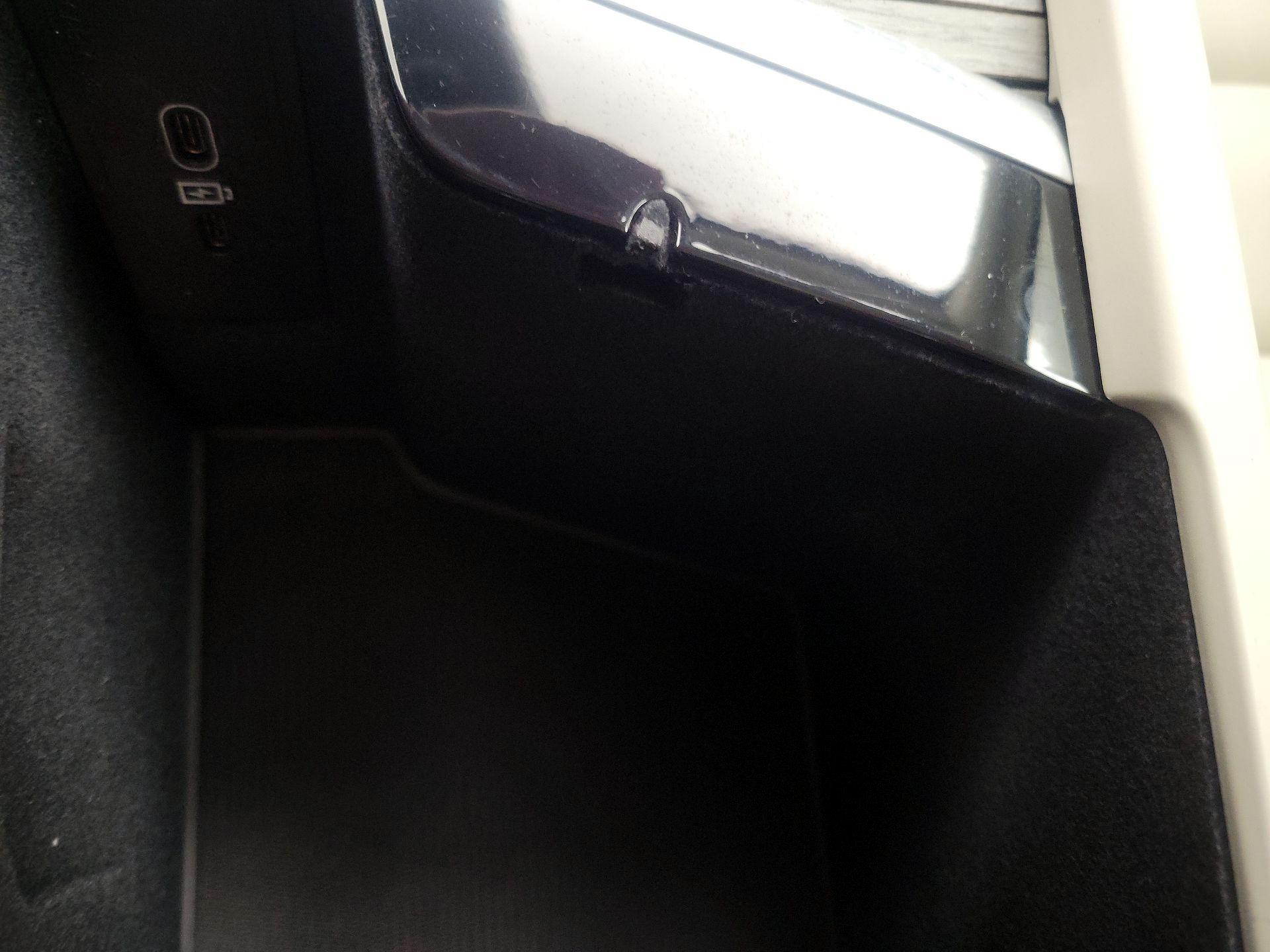 Thumbnail: 2023 Volvo XC60 - 19