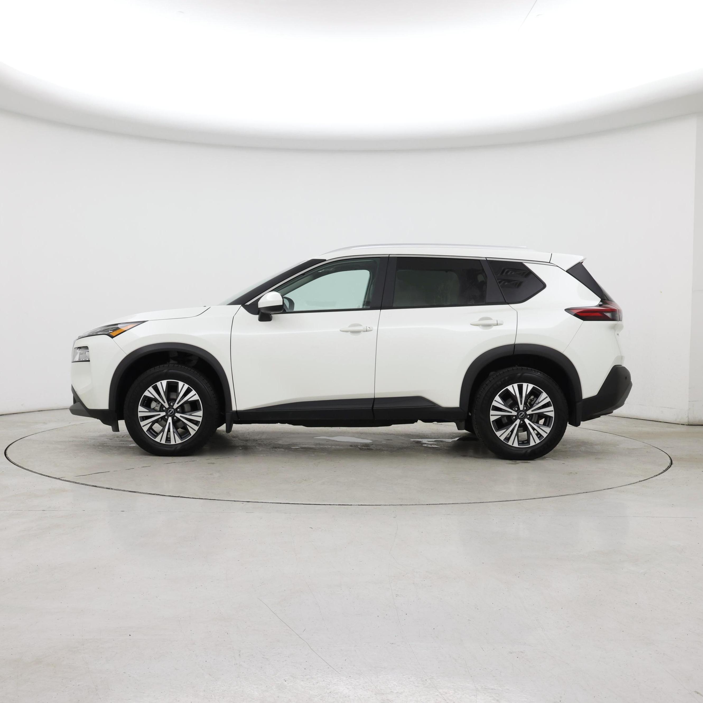 Thumbnail: 2023 Nissan Rogue - 3