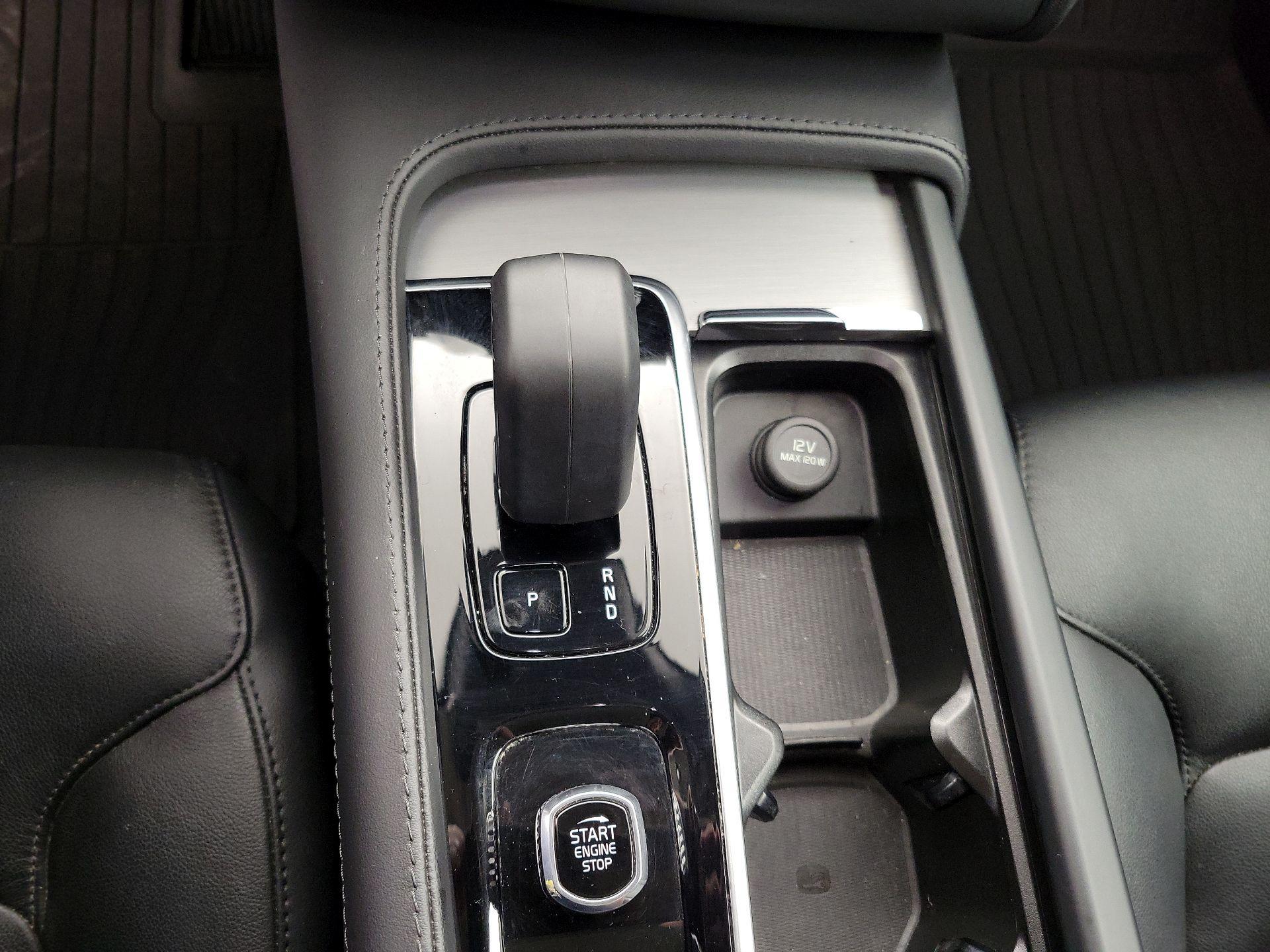 Thumbnail: 2024 Volvo XC90 - 18