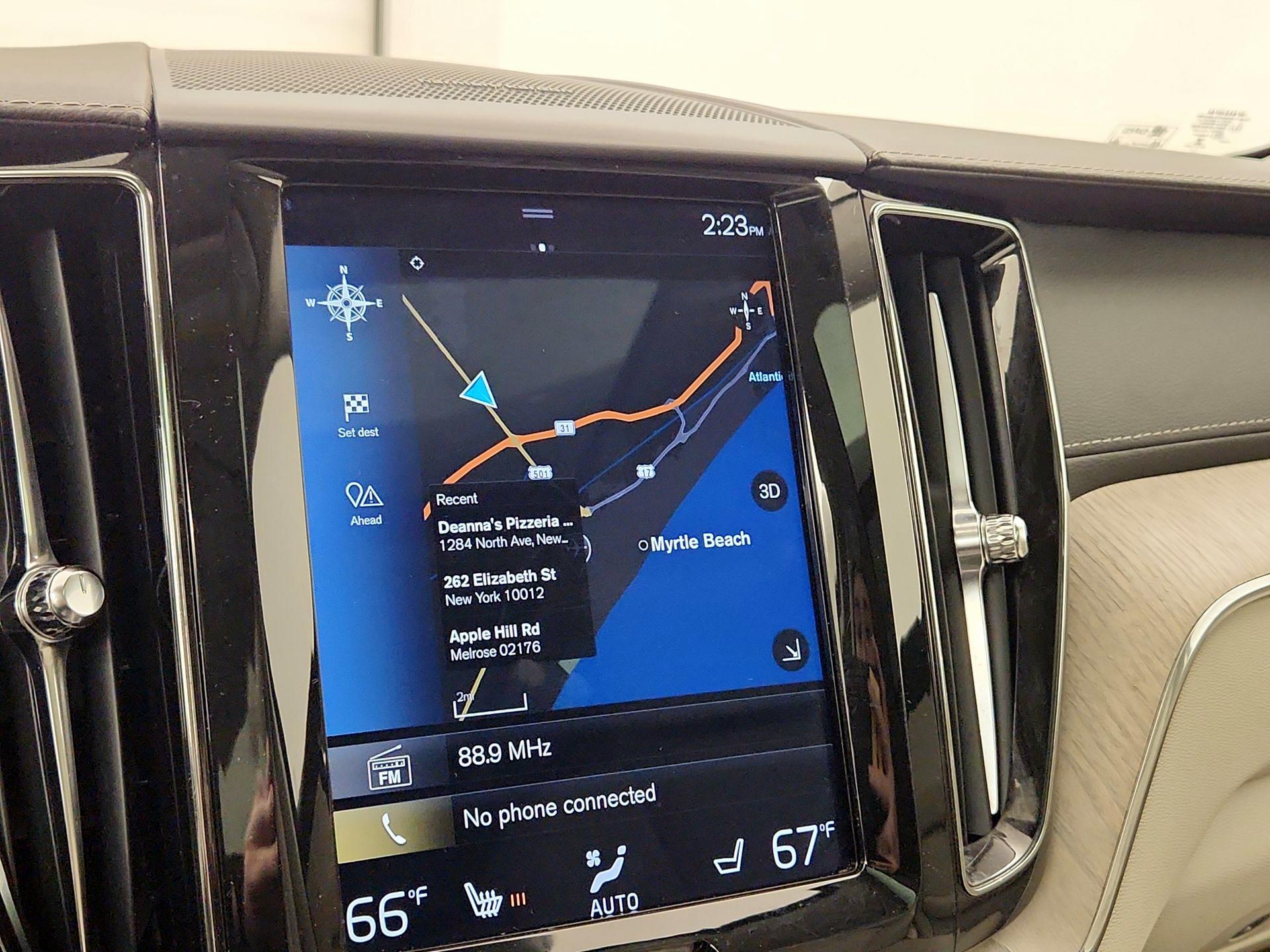 Thumbnail: 2020 Volvo XC60 - 12