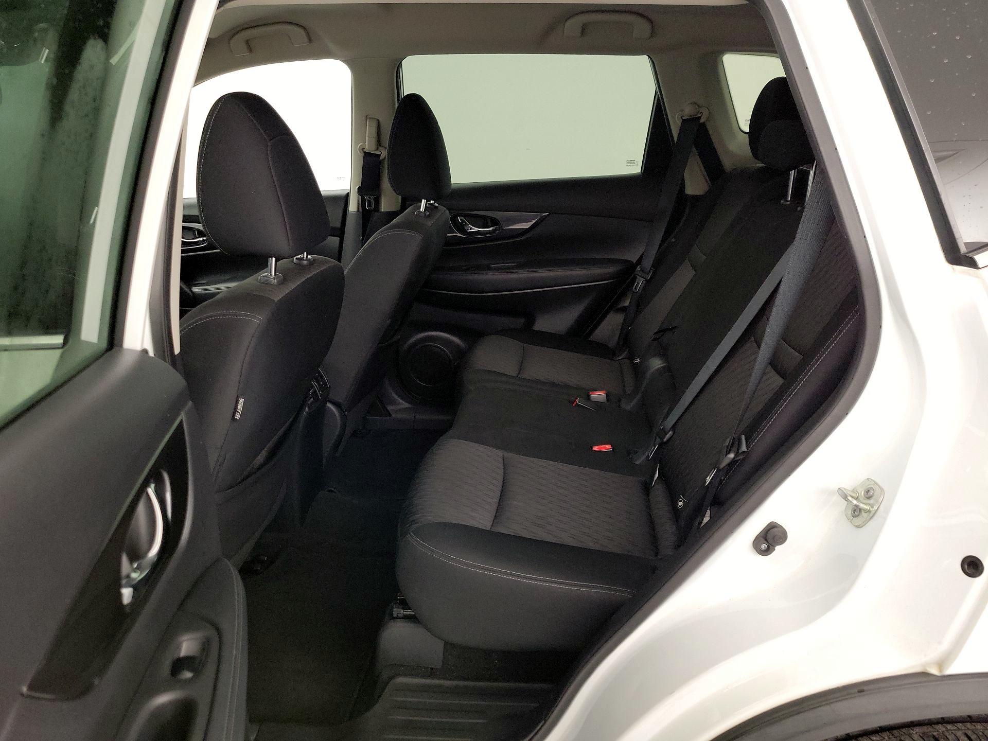 Thumbnail: 2020 Nissan Rogue - 19