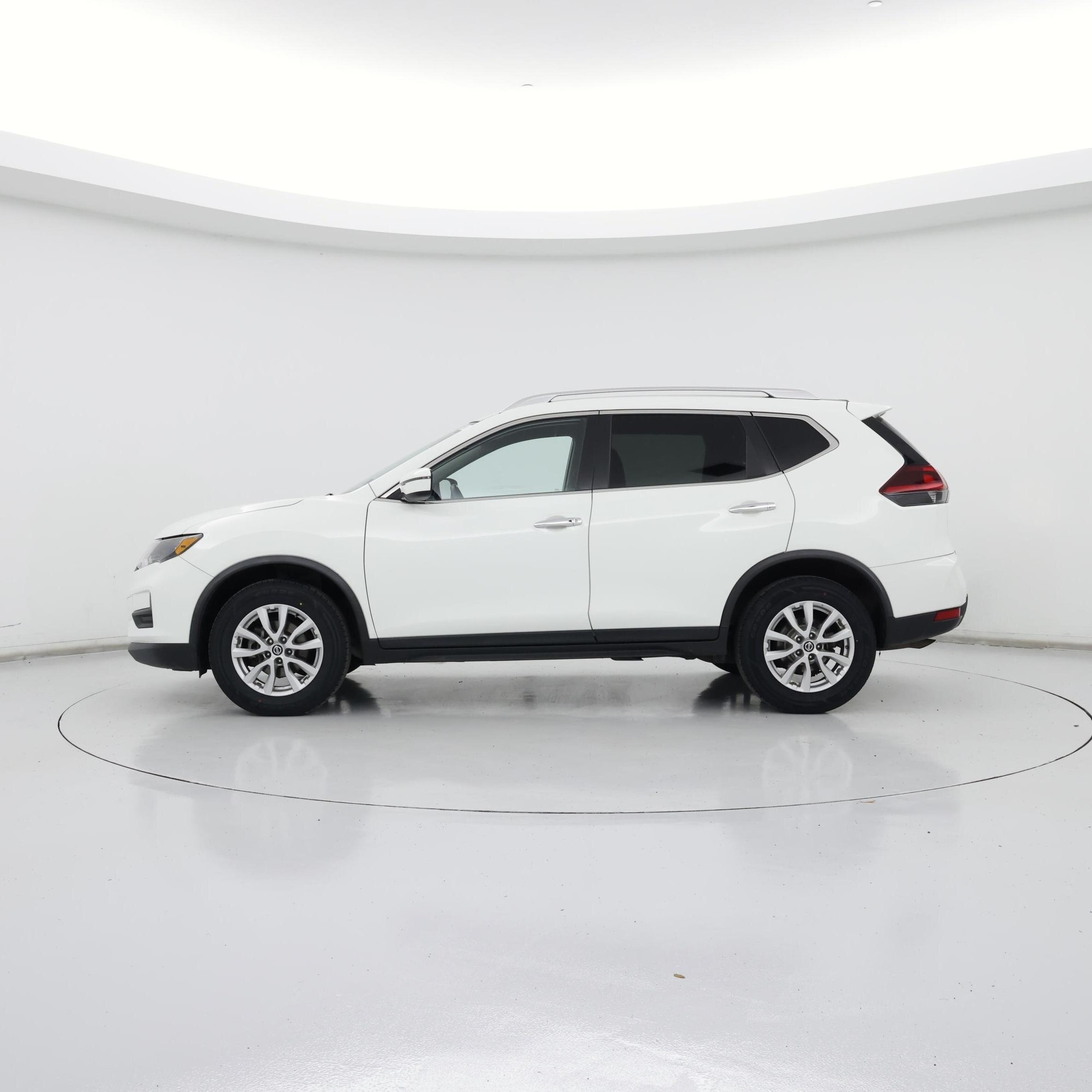 Thumbnail: 2020 Nissan Rogue - 3