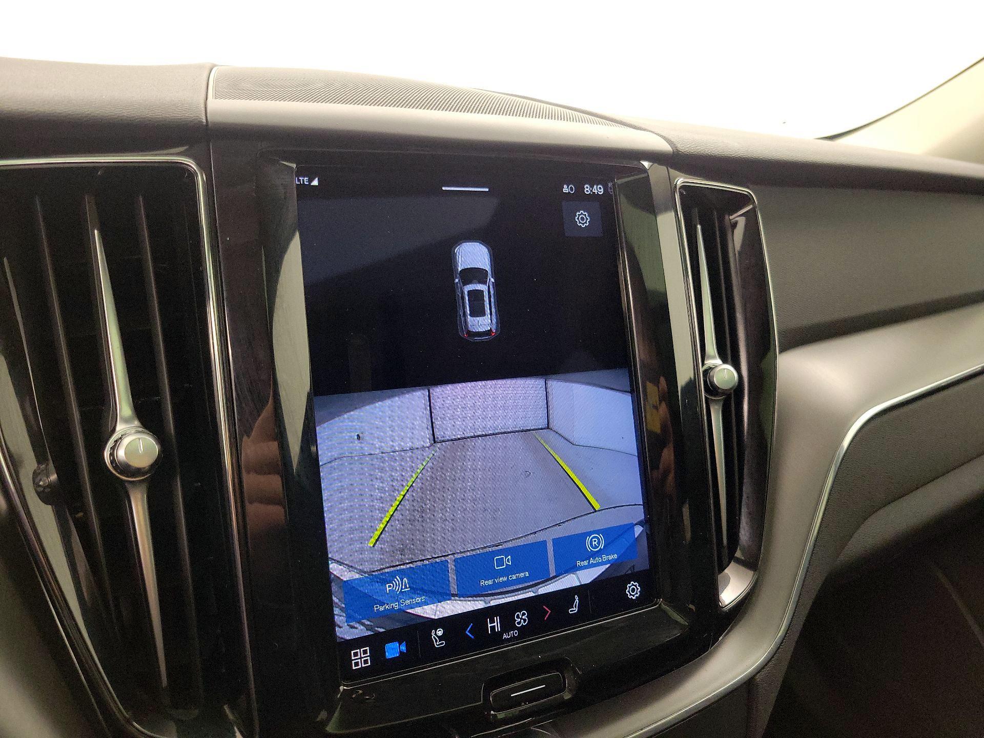 Thumbnail: 2023 Volvo XC60 - 14