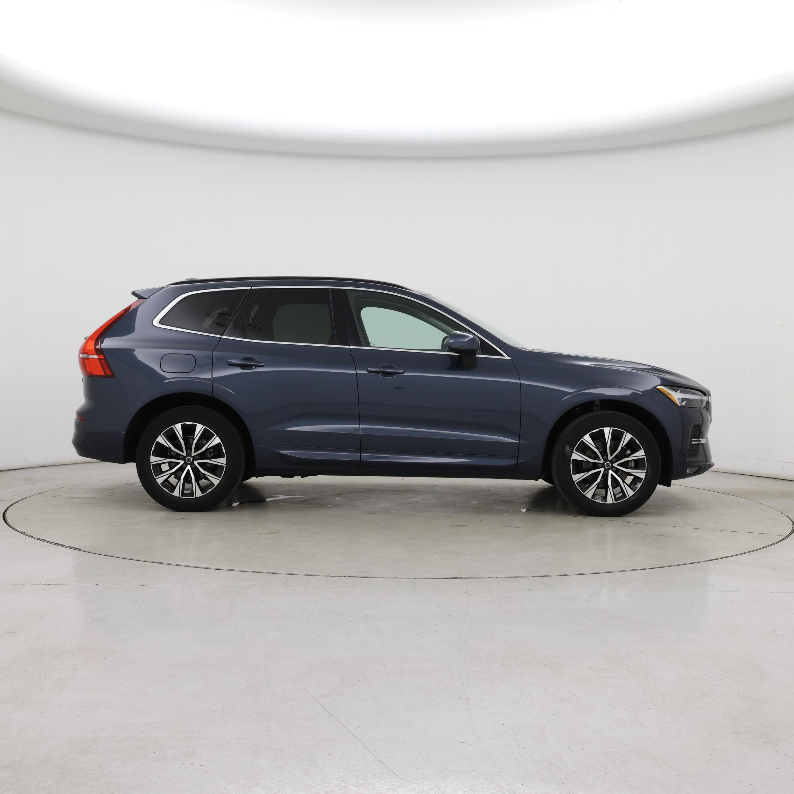 Thumbnail: 2023 Volvo XC60 - 7