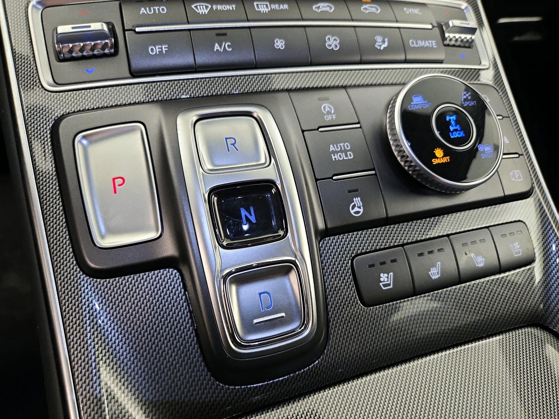 Thumbnail: 2023 Hyundai Santa Fe - 18