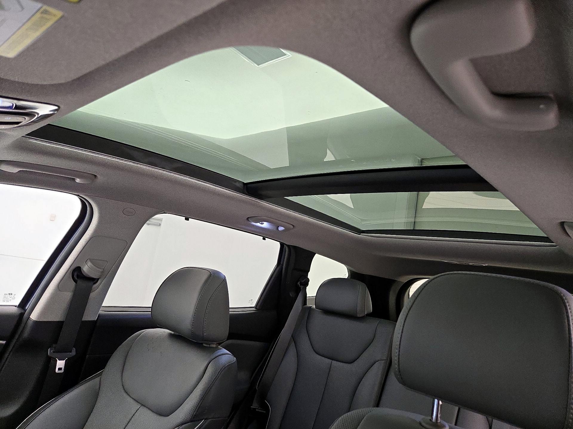 Thumbnail: 2023 Hyundai Santa Fe - 20