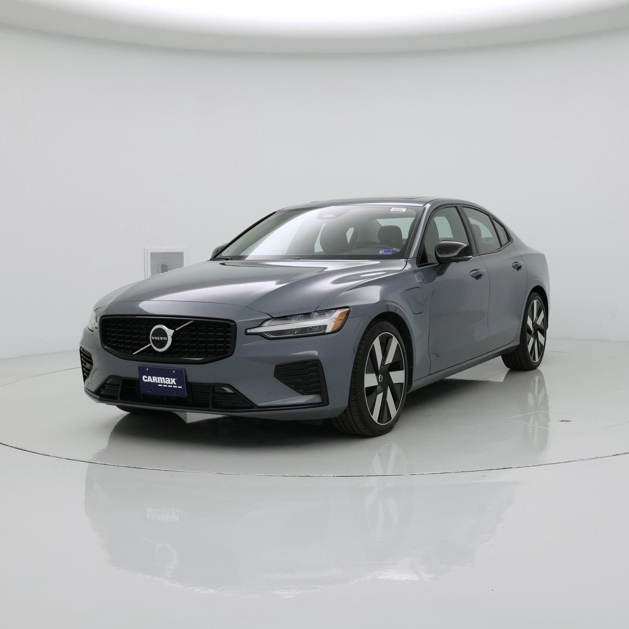 Thumbnail: 2023 Volvo S60 - 4