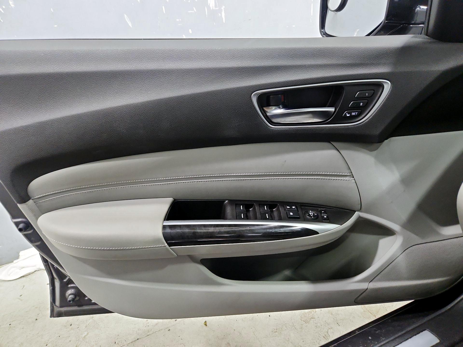 Thumbnail: 2020 Acura TLX - 12