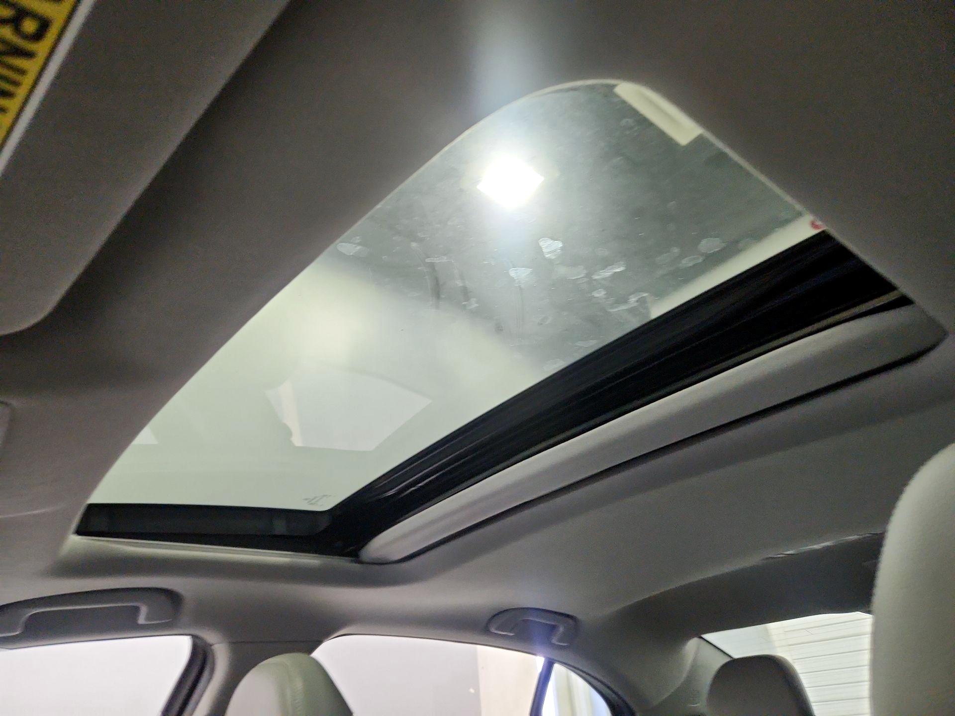 Thumbnail: 2020 Acura TLX - 19