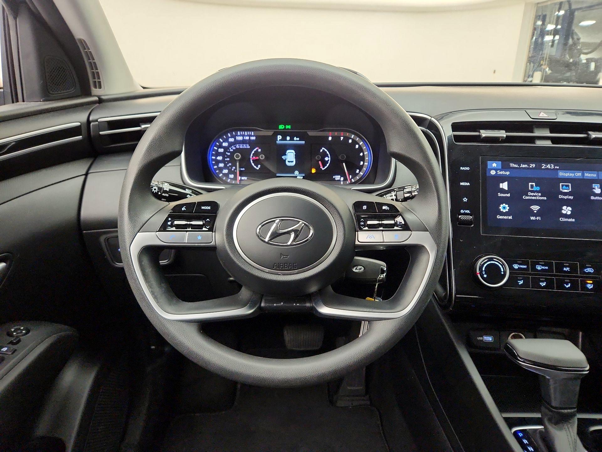 Thumbnail: 2023 Hyundai Tucson - 10