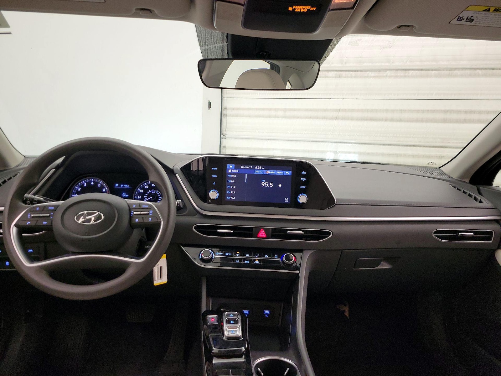 2023 Hyundai Sonata SE - Photo 10