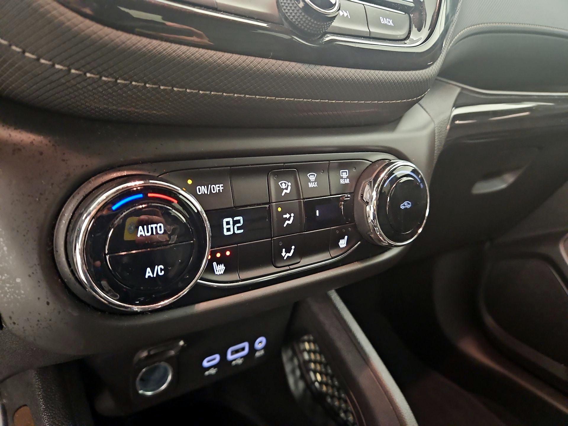 Thumbnail: 2022 Chevrolet TrailBlazer - 16