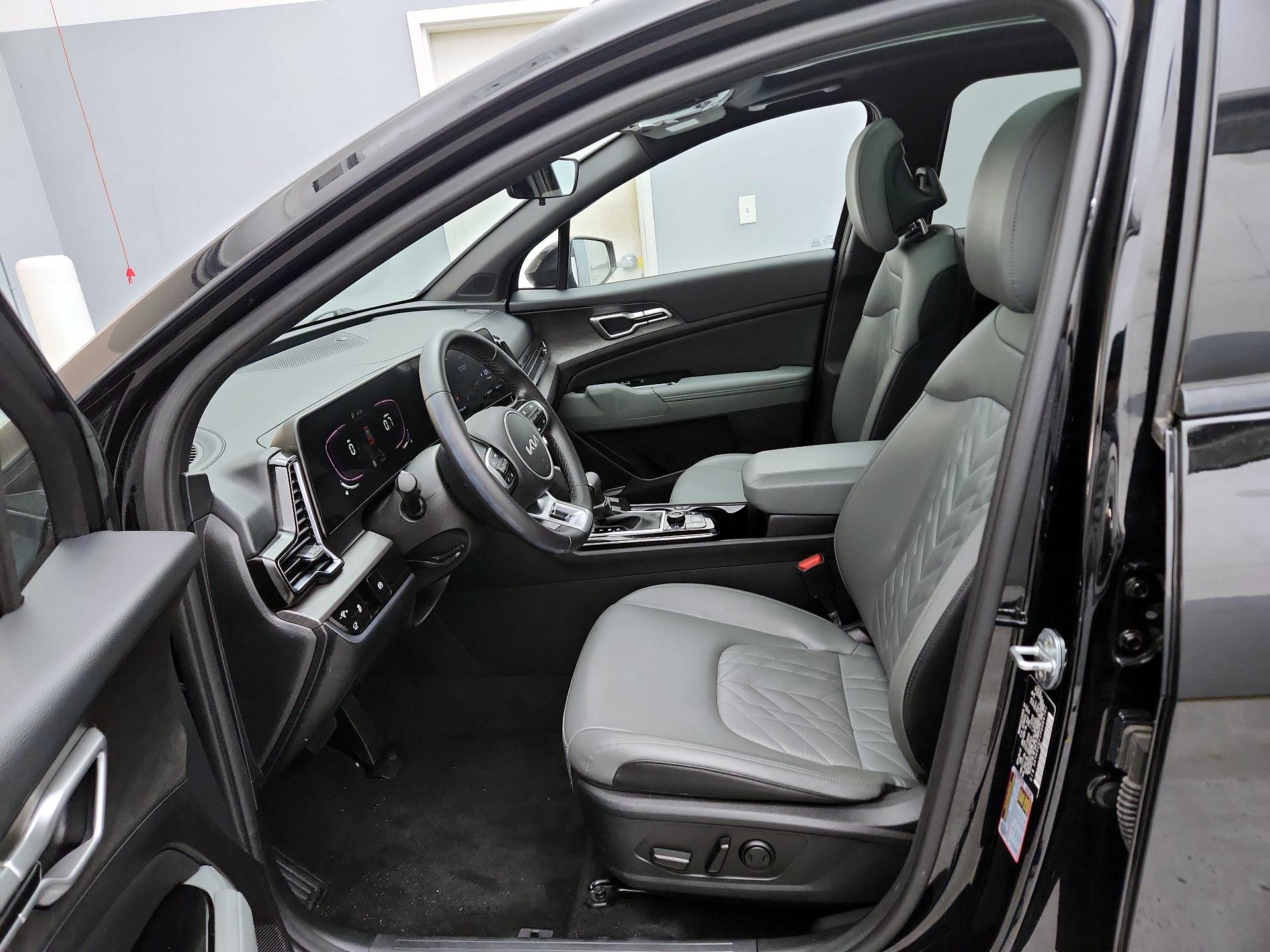 Thumbnail: 2023 Kia Sportage - 11