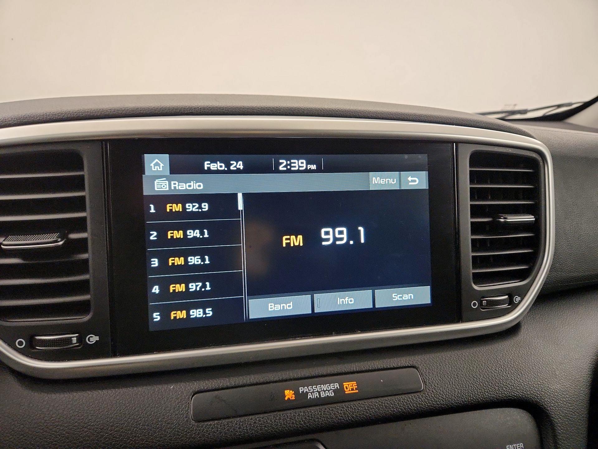 Thumbnail: 2022 Kia Sportage - 15