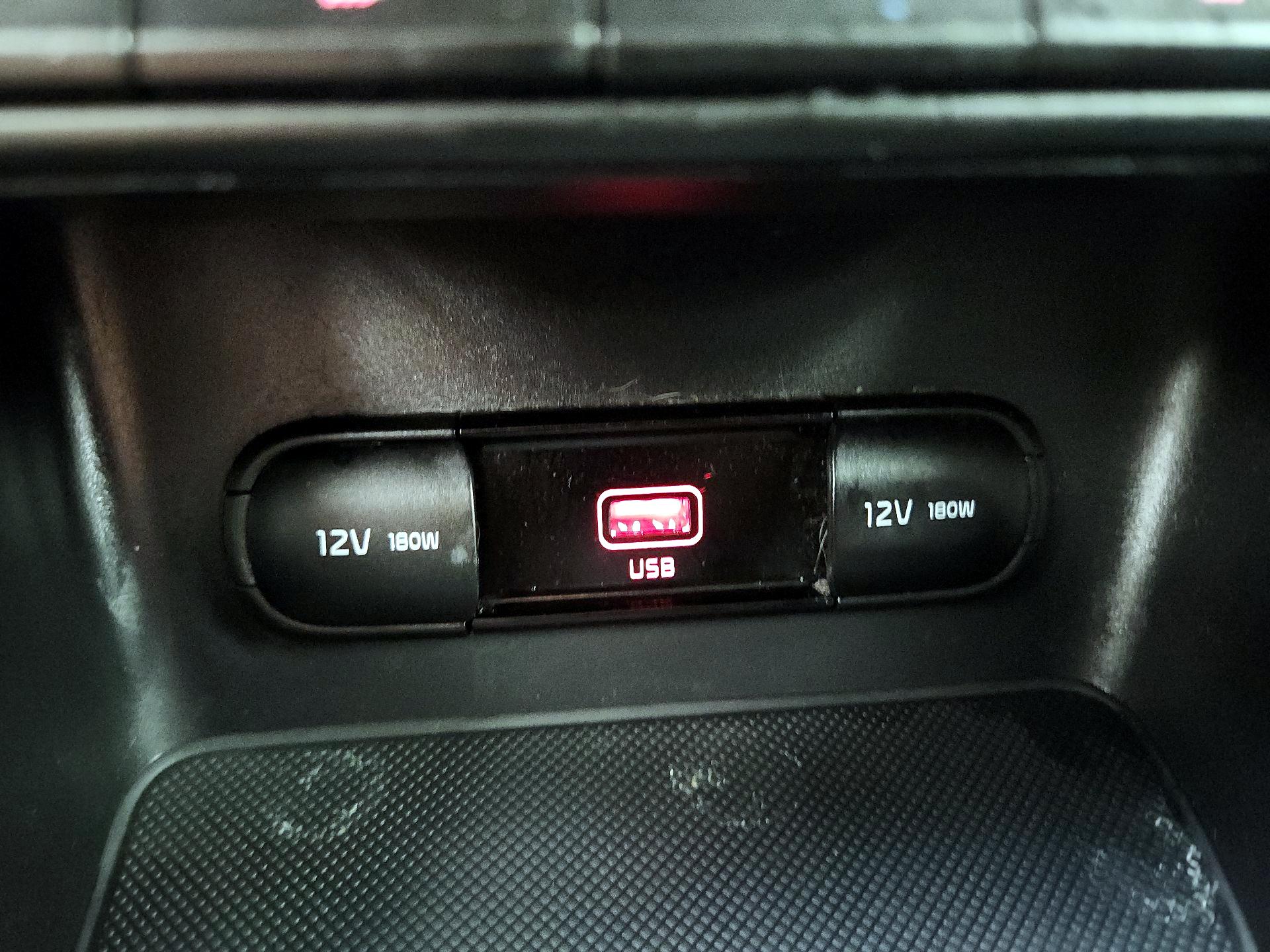 Thumbnail: 2022 Kia Sportage - 18