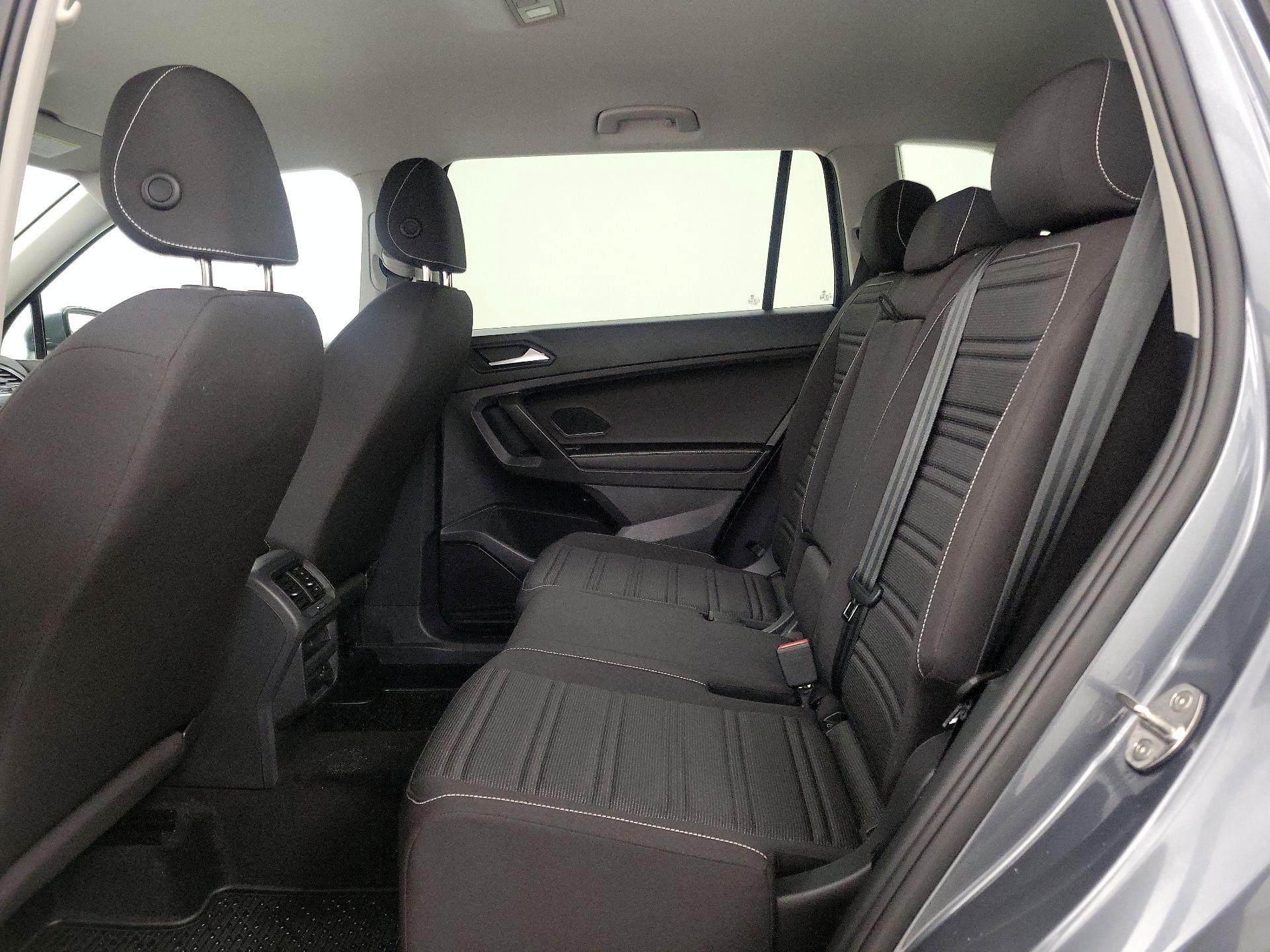 Thumbnail: 2023 Volkswagen Tiguan - 19