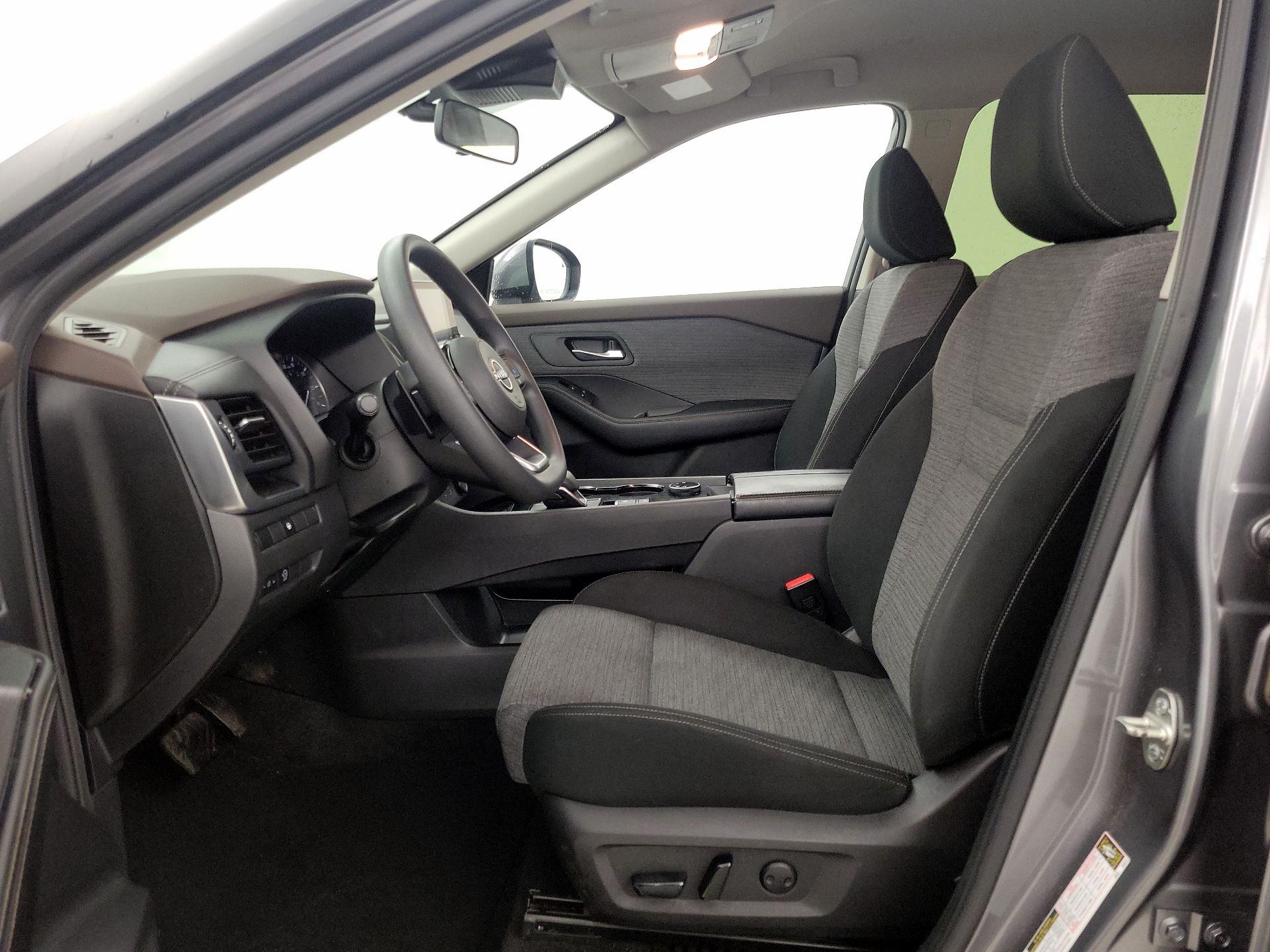 Thumbnail: 2023 Nissan Rogue - 11