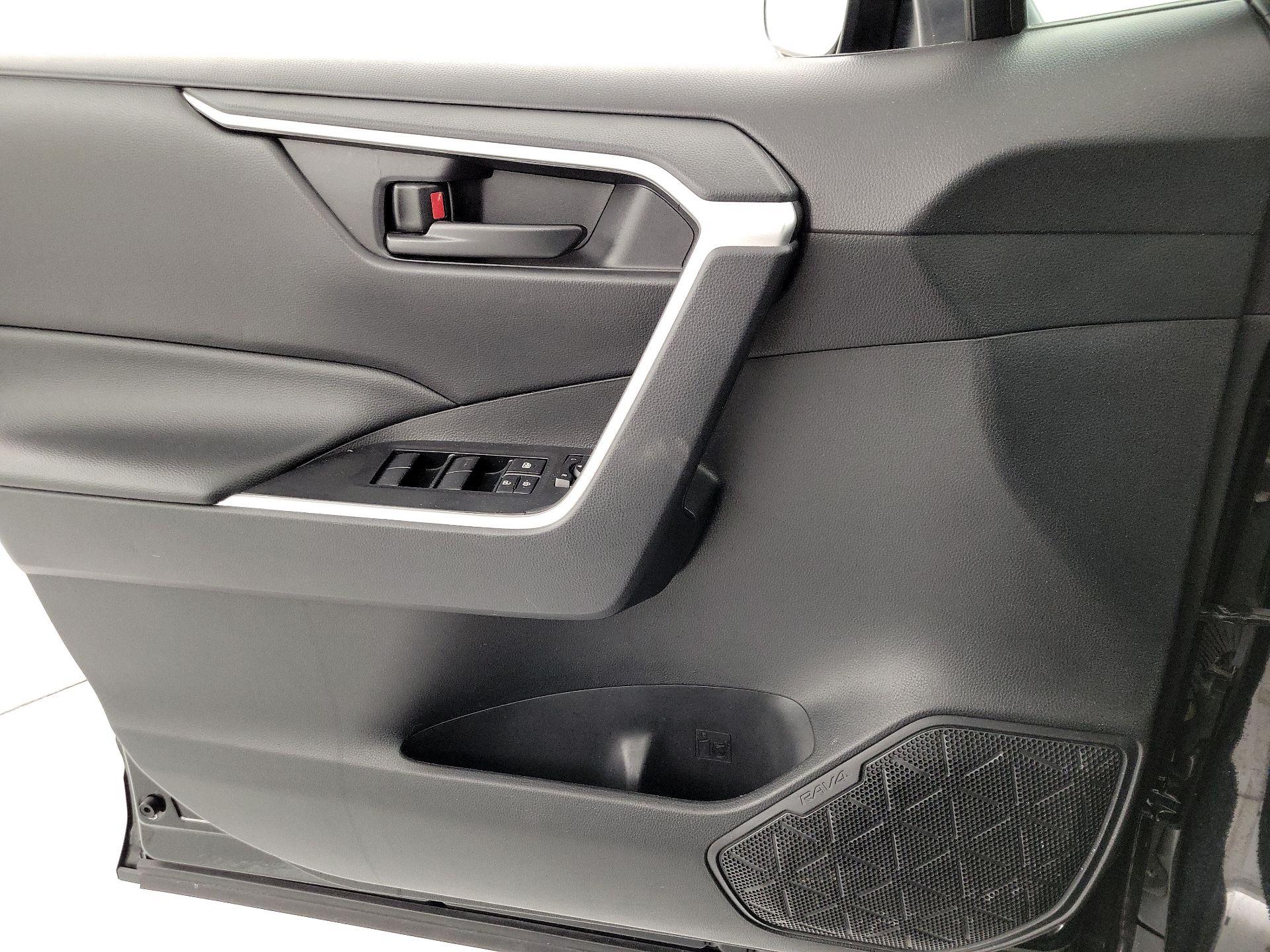 Thumbnail: 2024 Toyota RAV4 - 12