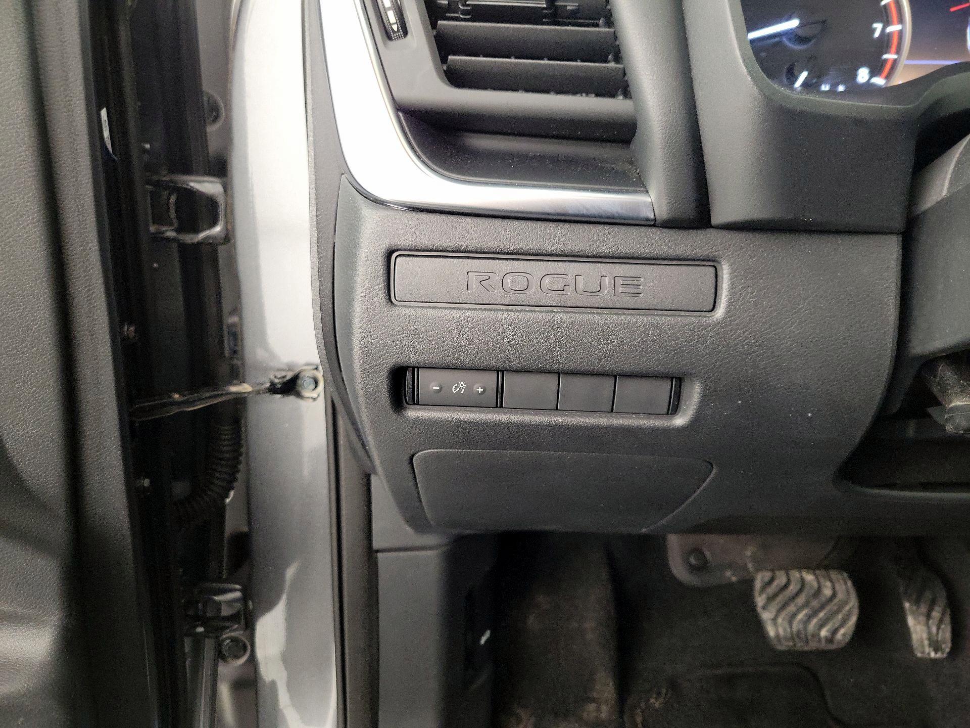 Thumbnail: 2023 Nissan Rogue - 13