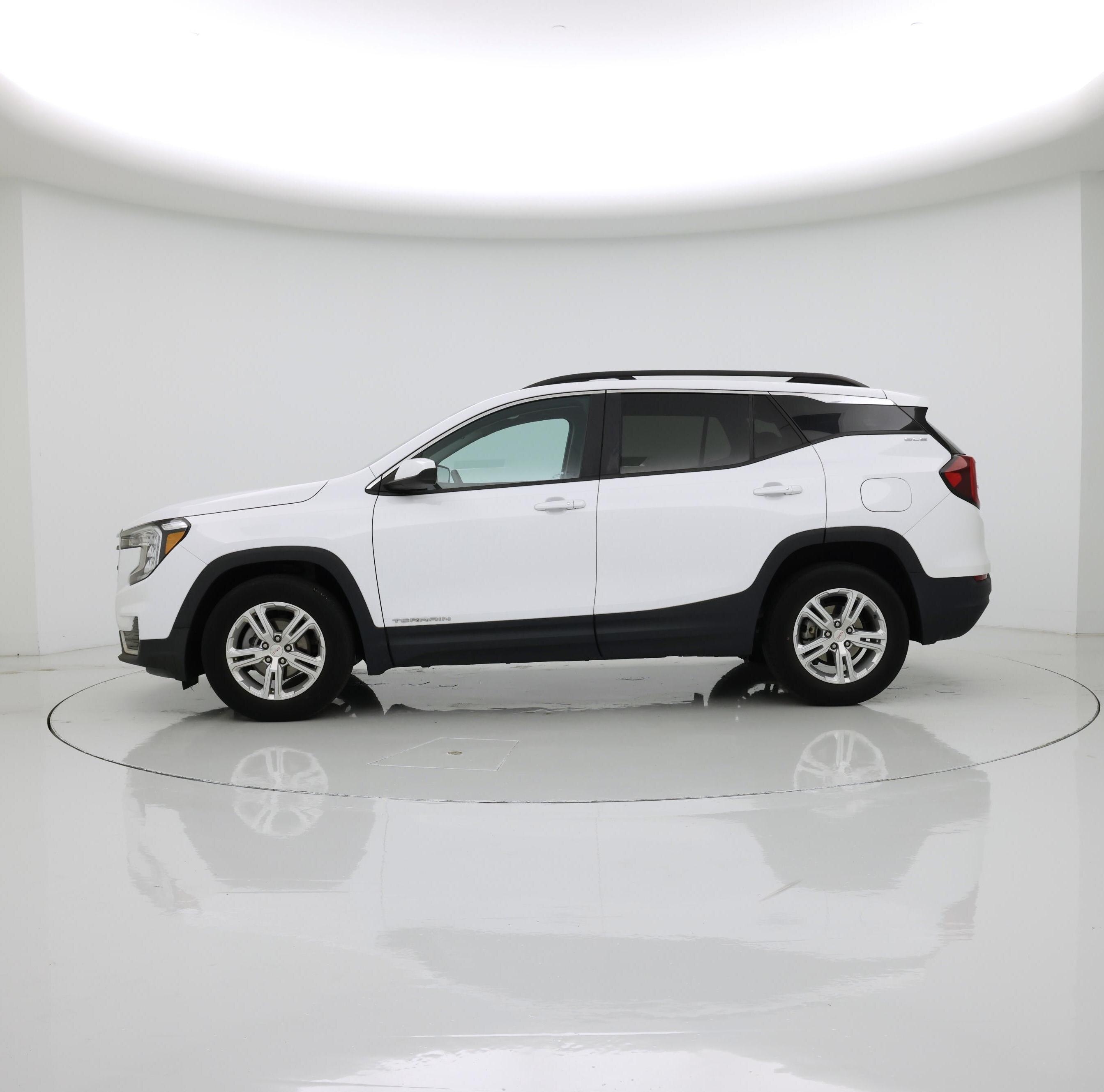 Thumbnail: 2022 GMC Terrain - 3