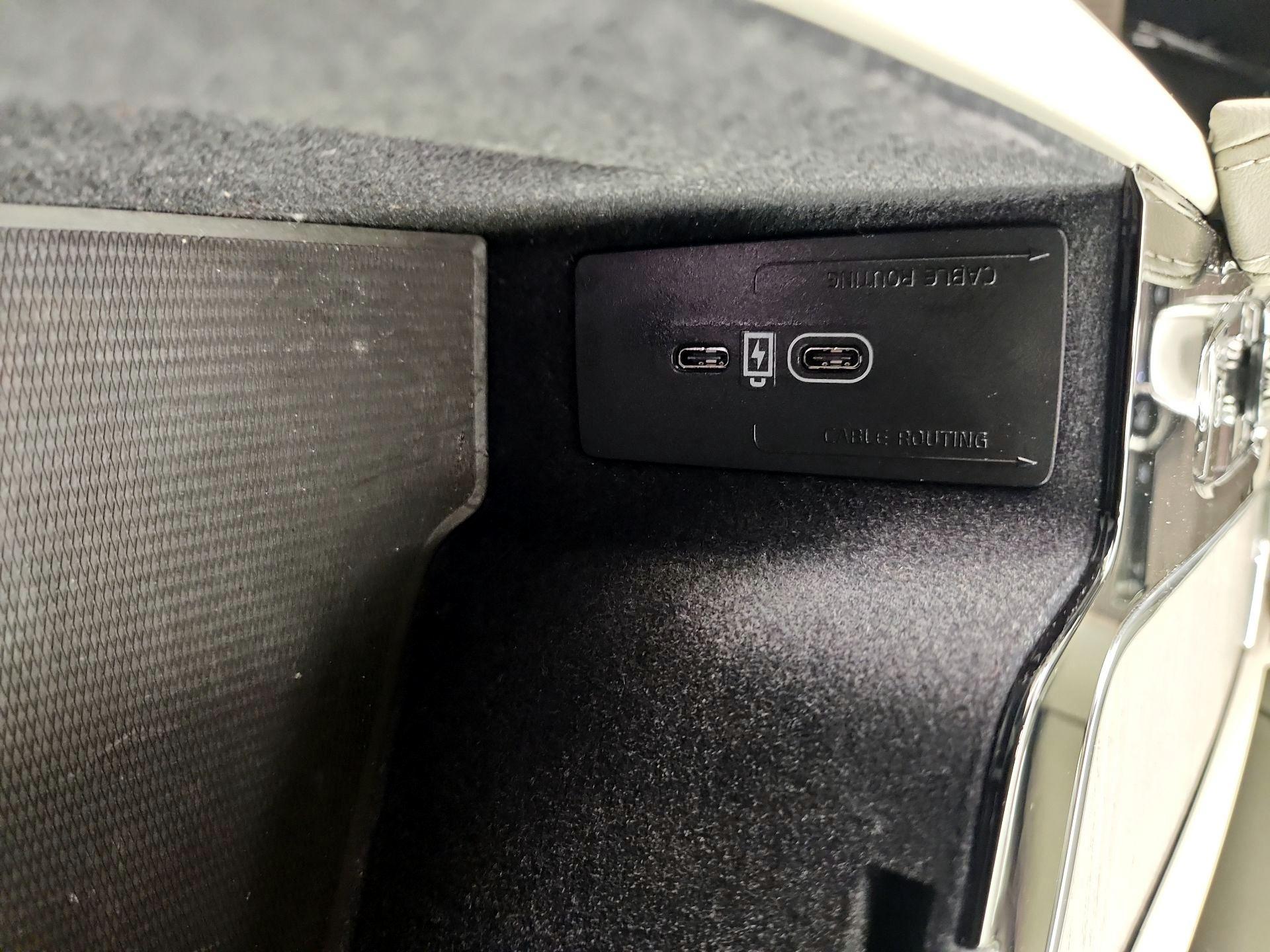 Thumbnail: 2023 Volvo XC90 - 19