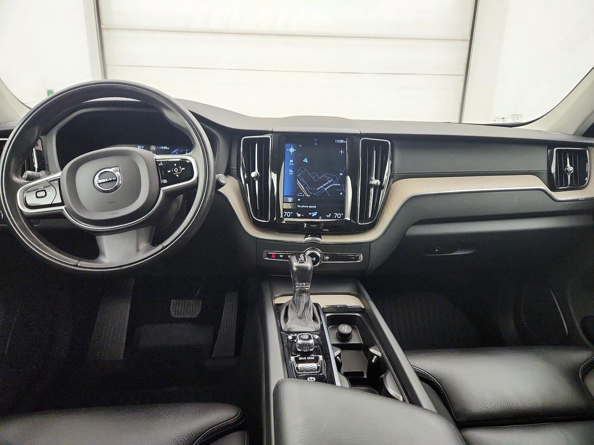 Thumbnail: 2020 Volvo XC60 - 9