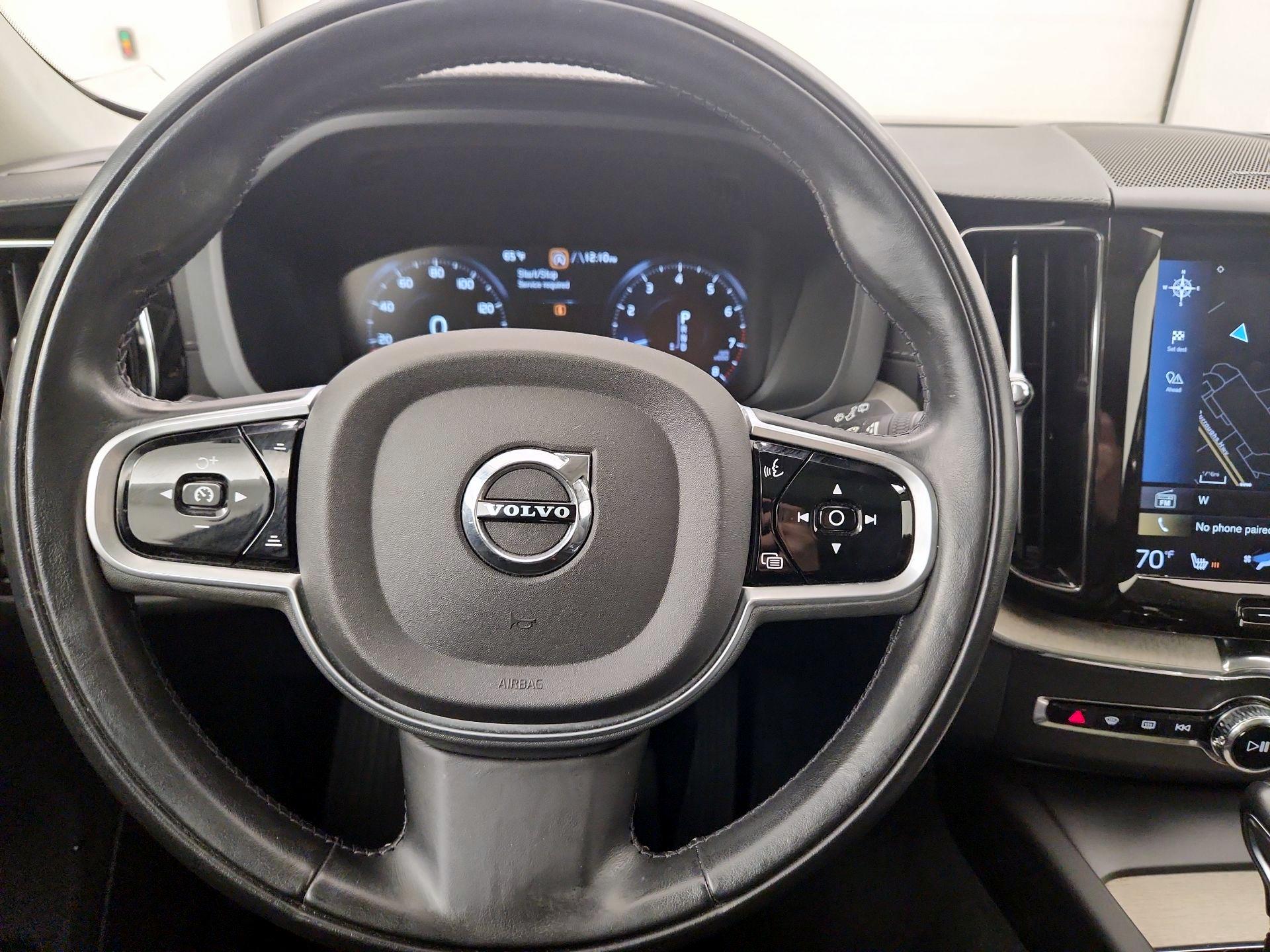 Thumbnail: 2020 Volvo XC60 - 10