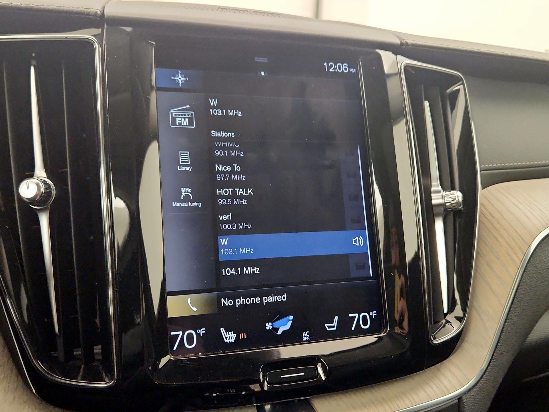 Thumbnail: 2020 Volvo XC60 - 16