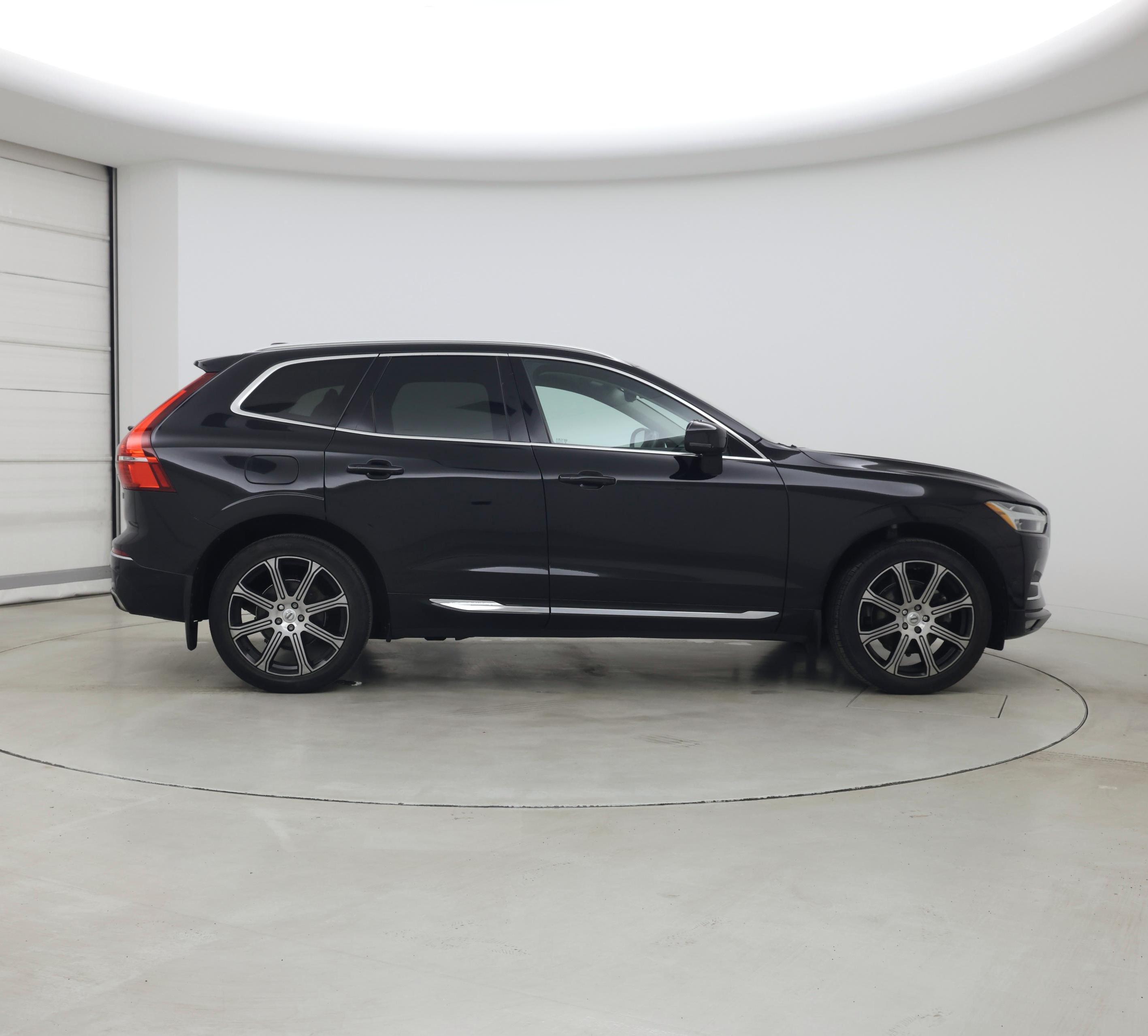 Thumbnail: 2020 Volvo XC60 - 7