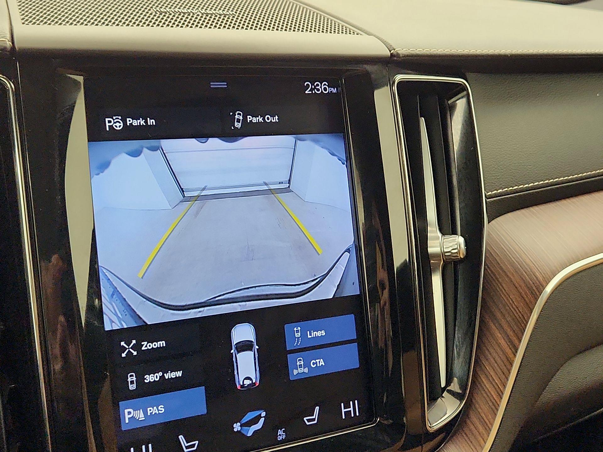 Thumbnail: 2021 Volvo XC60 - 13