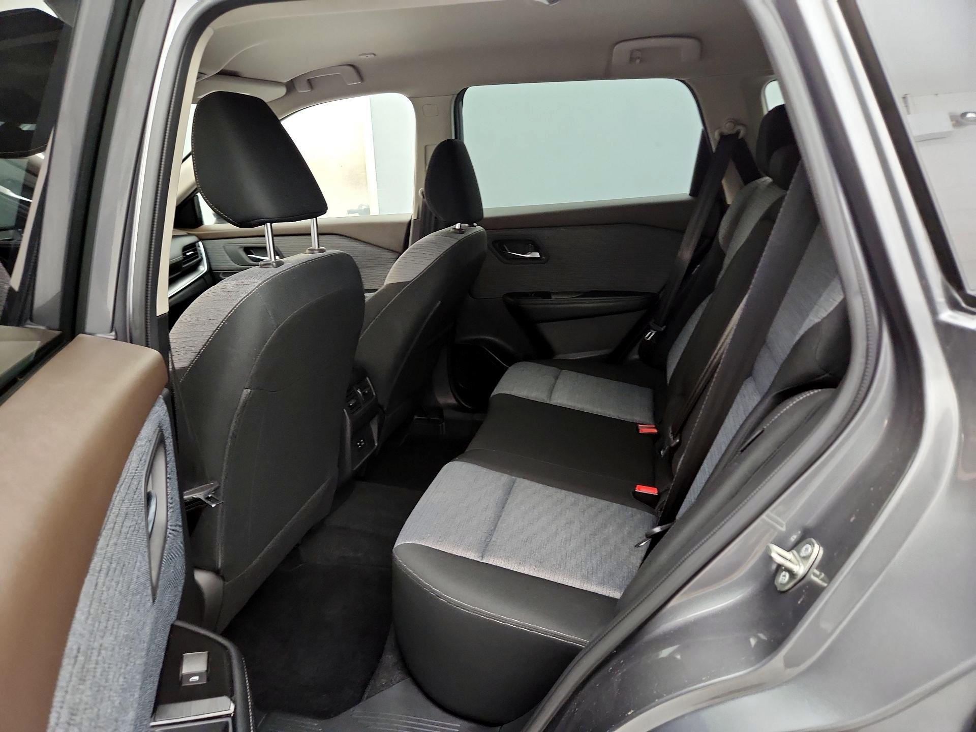 Thumbnail: 2023 Nissan Rogue - 19