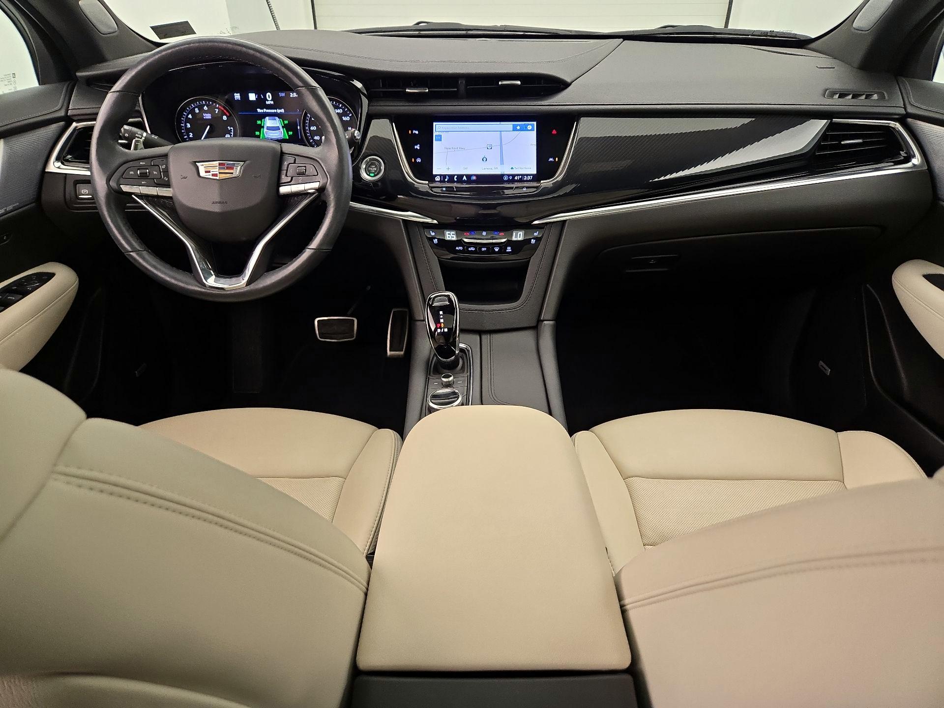 Thumbnail: 2023 Cadillac XT6 - 9