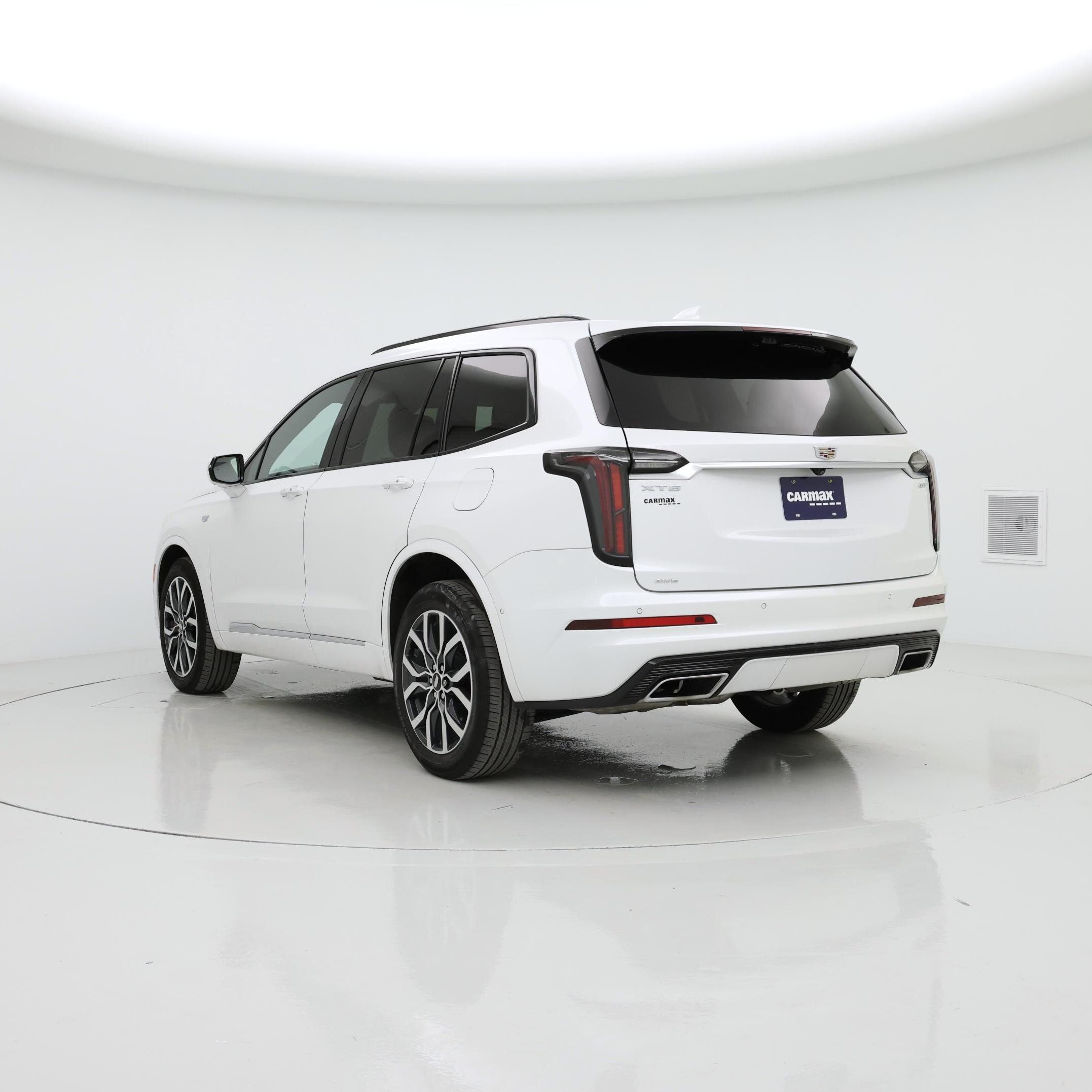 Thumbnail: 2023 Cadillac XT6 - 2