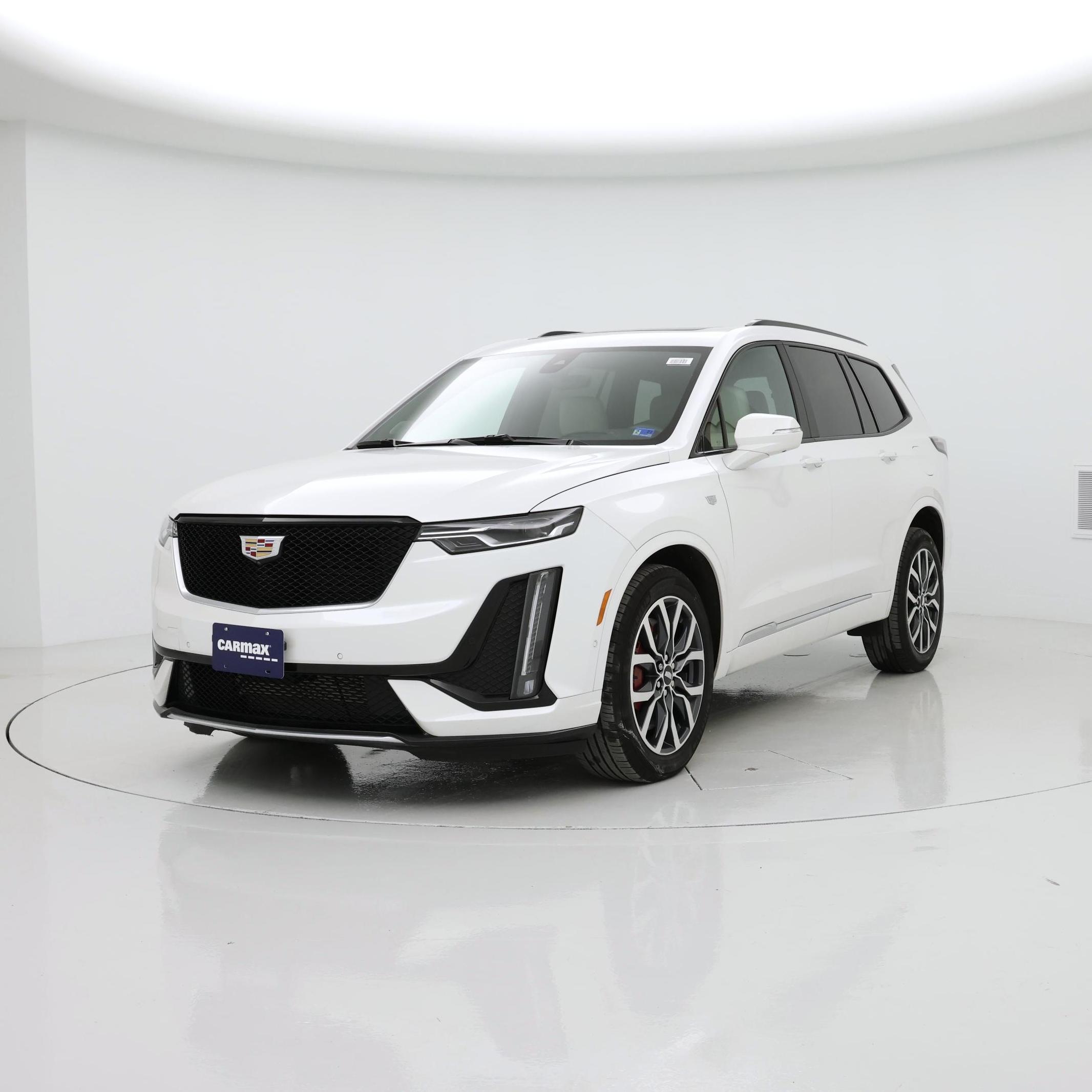 Thumbnail: 2023 Cadillac XT6 - 4