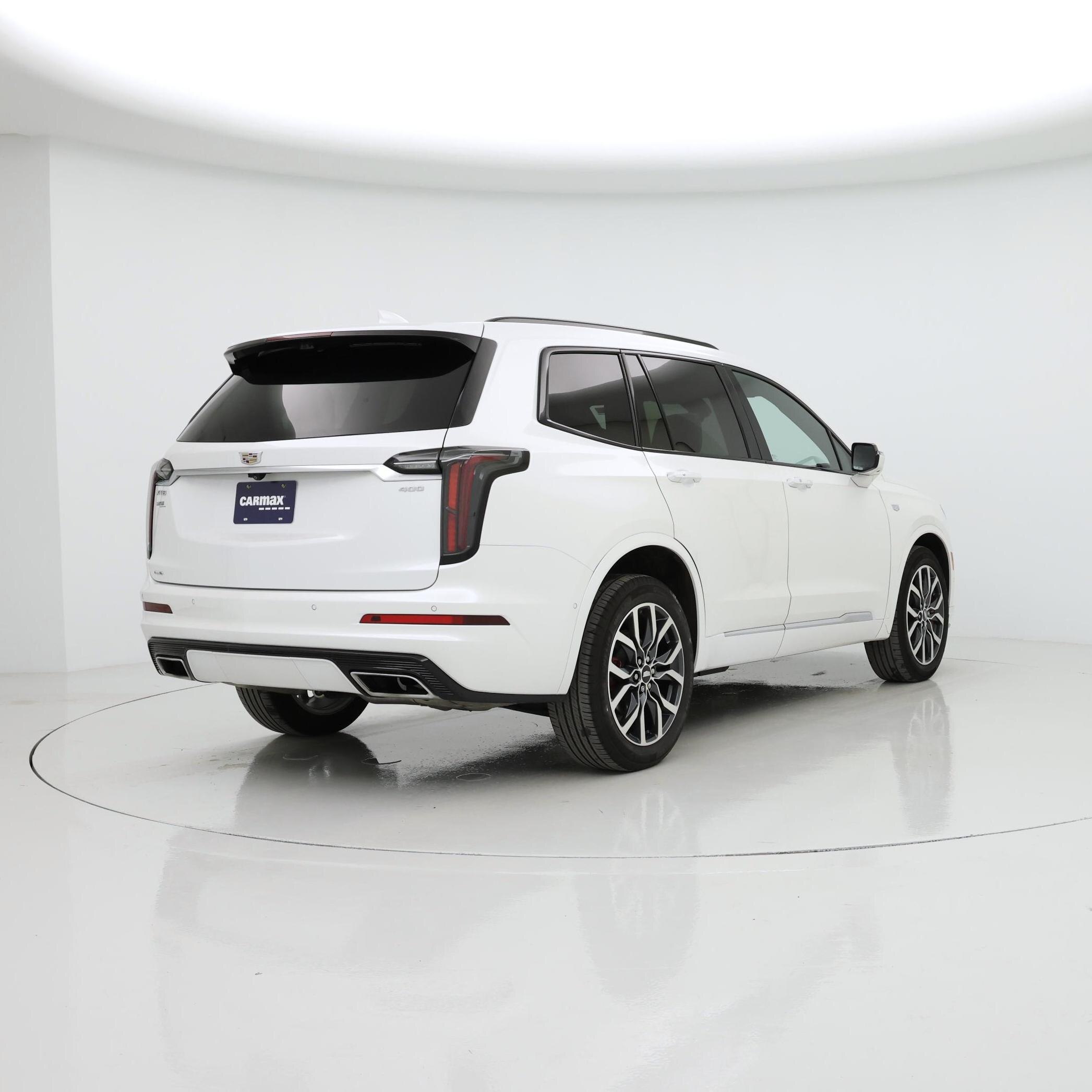 Thumbnail: 2023 Cadillac XT6 - 8