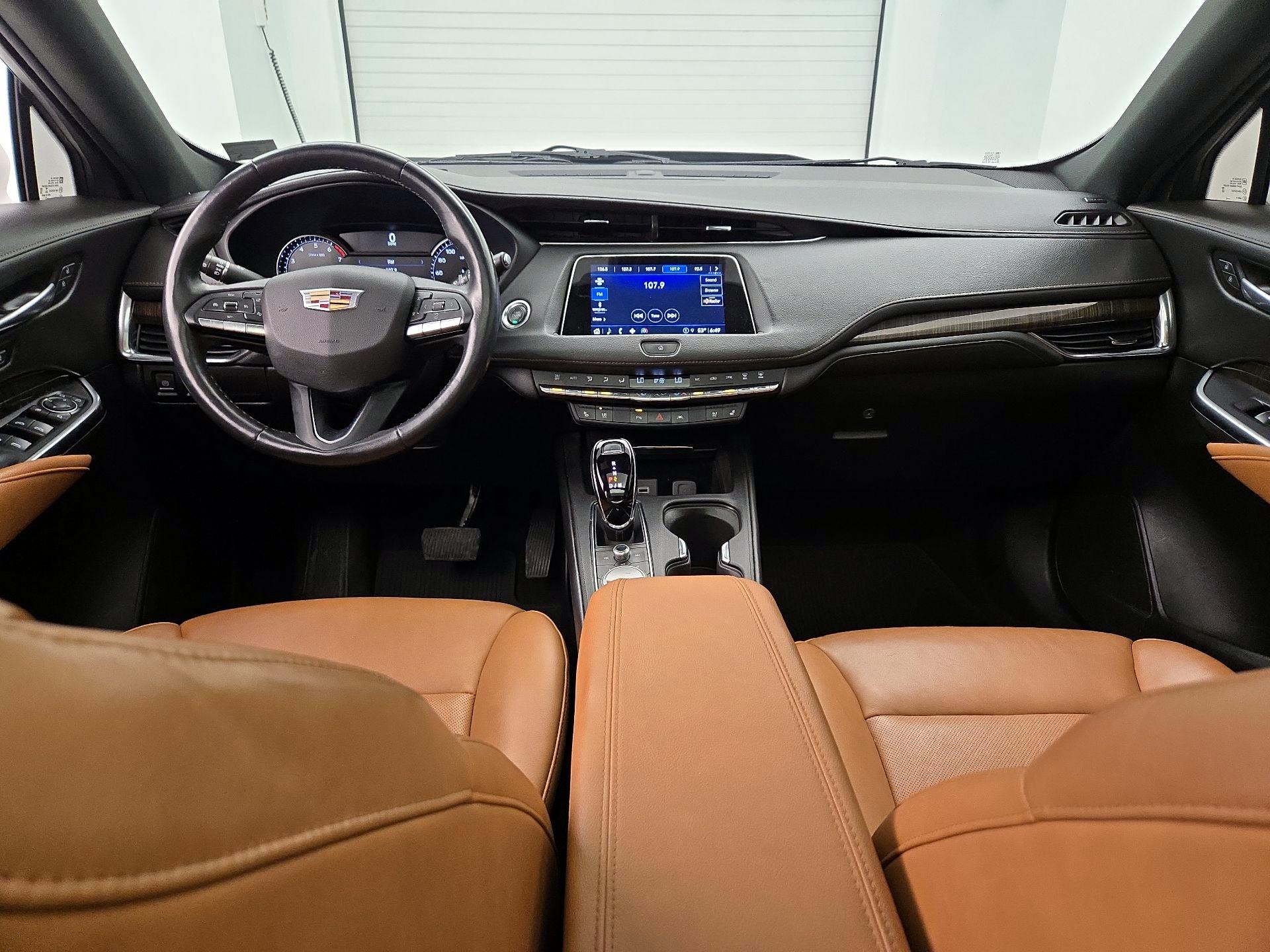 Thumbnail: 2023 Cadillac XT4 - 9