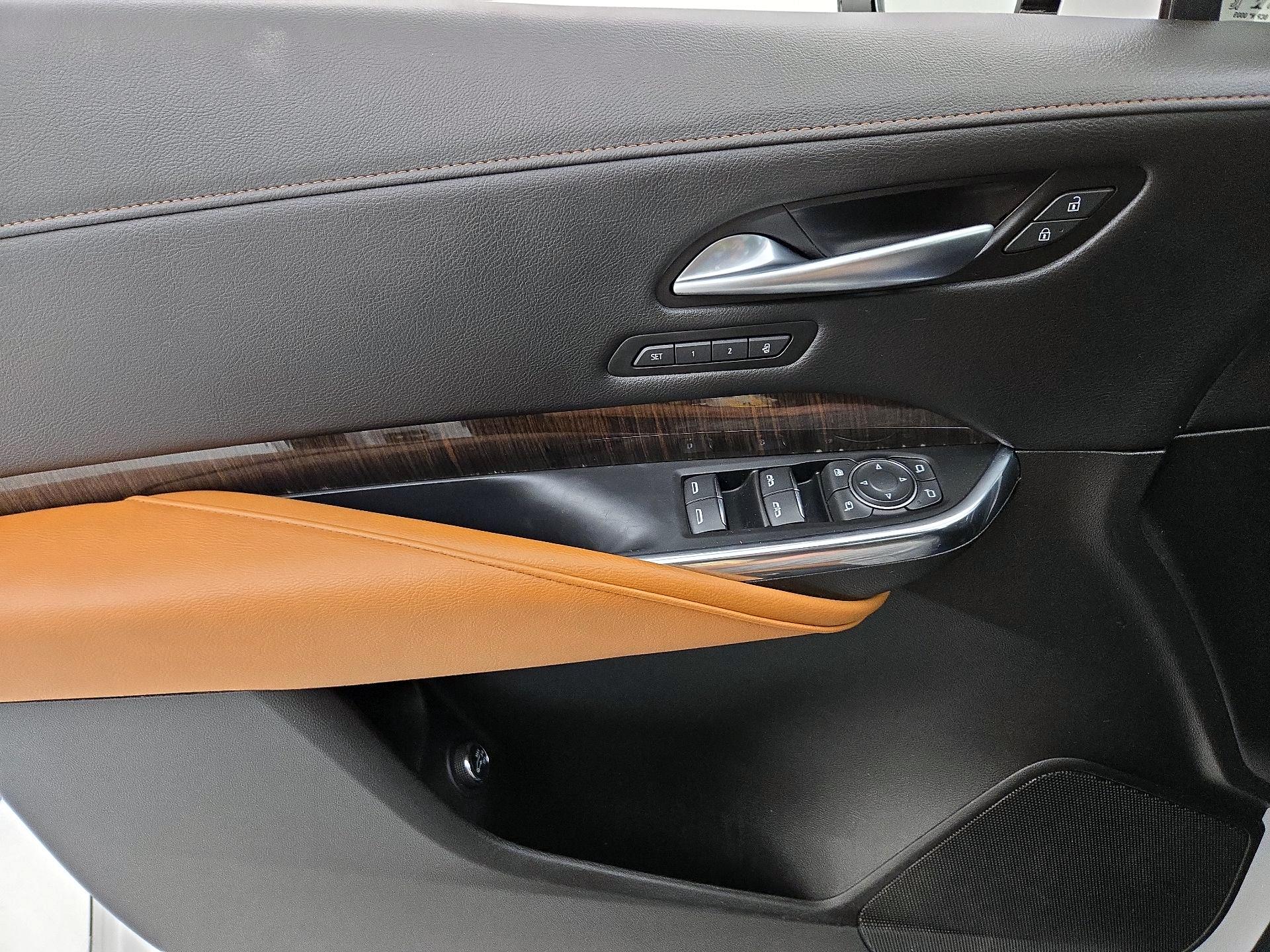 Thumbnail: 2023 Cadillac XT4 - 12