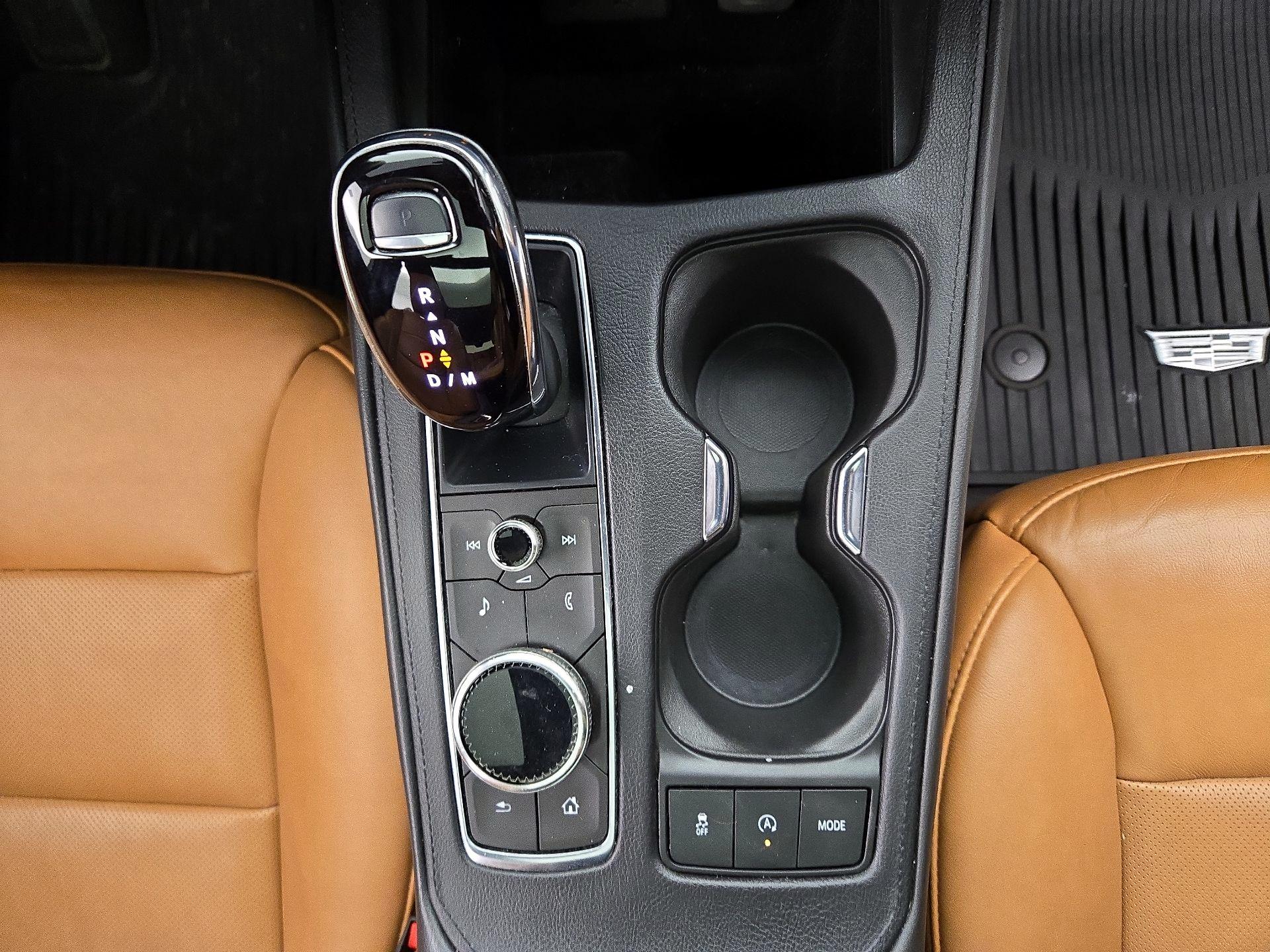 Thumbnail: 2023 Cadillac XT4 - 18