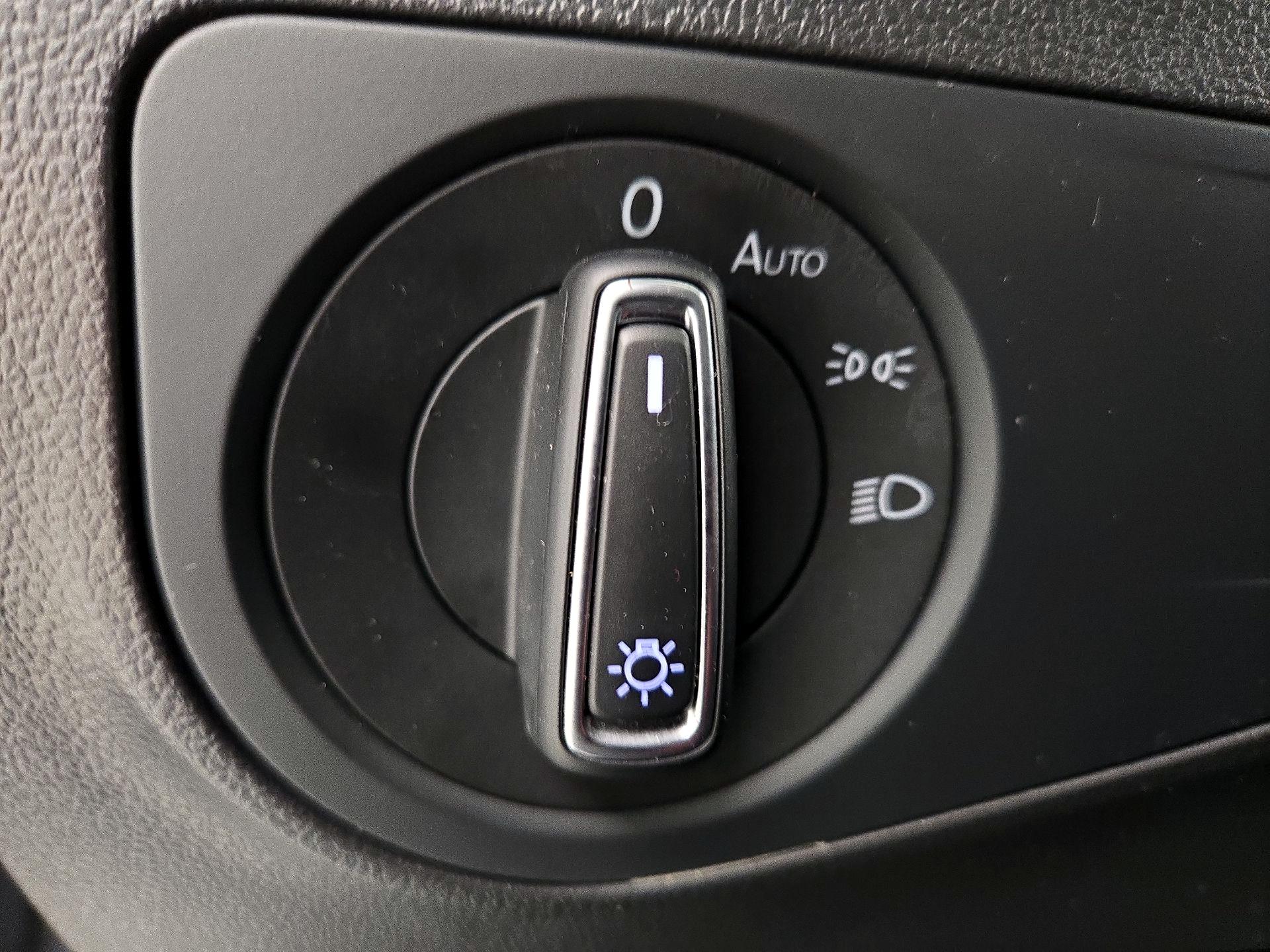 Thumbnail: 2023 Volkswagen Tiguan - 13