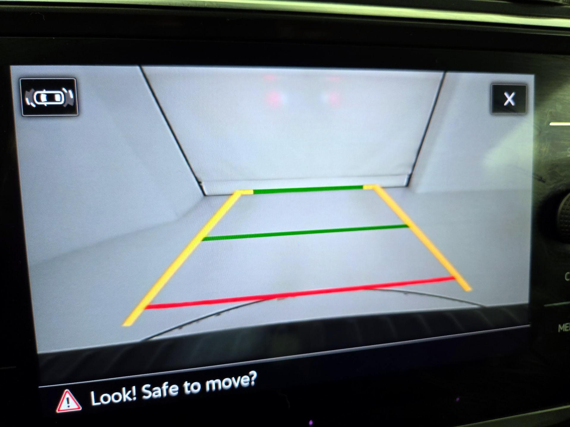 Thumbnail: 2023 Volkswagen Tiguan - 14