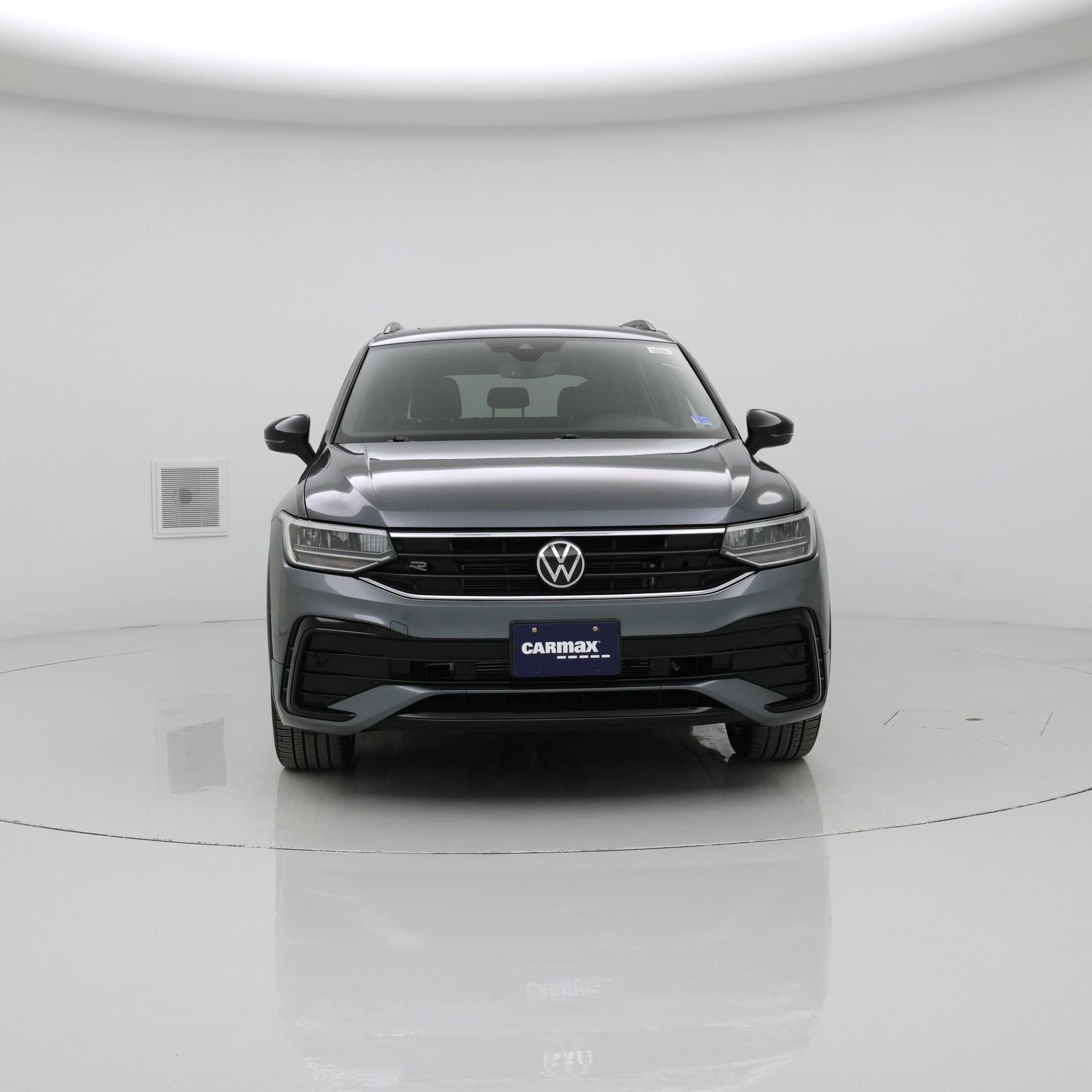 Thumbnail: 2023 Volkswagen Tiguan - 5