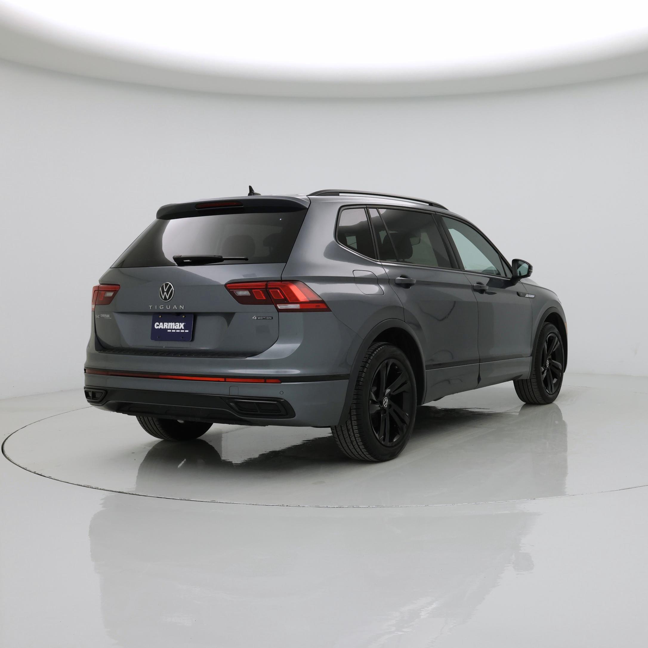 Thumbnail: 2023 Volkswagen Tiguan - 8