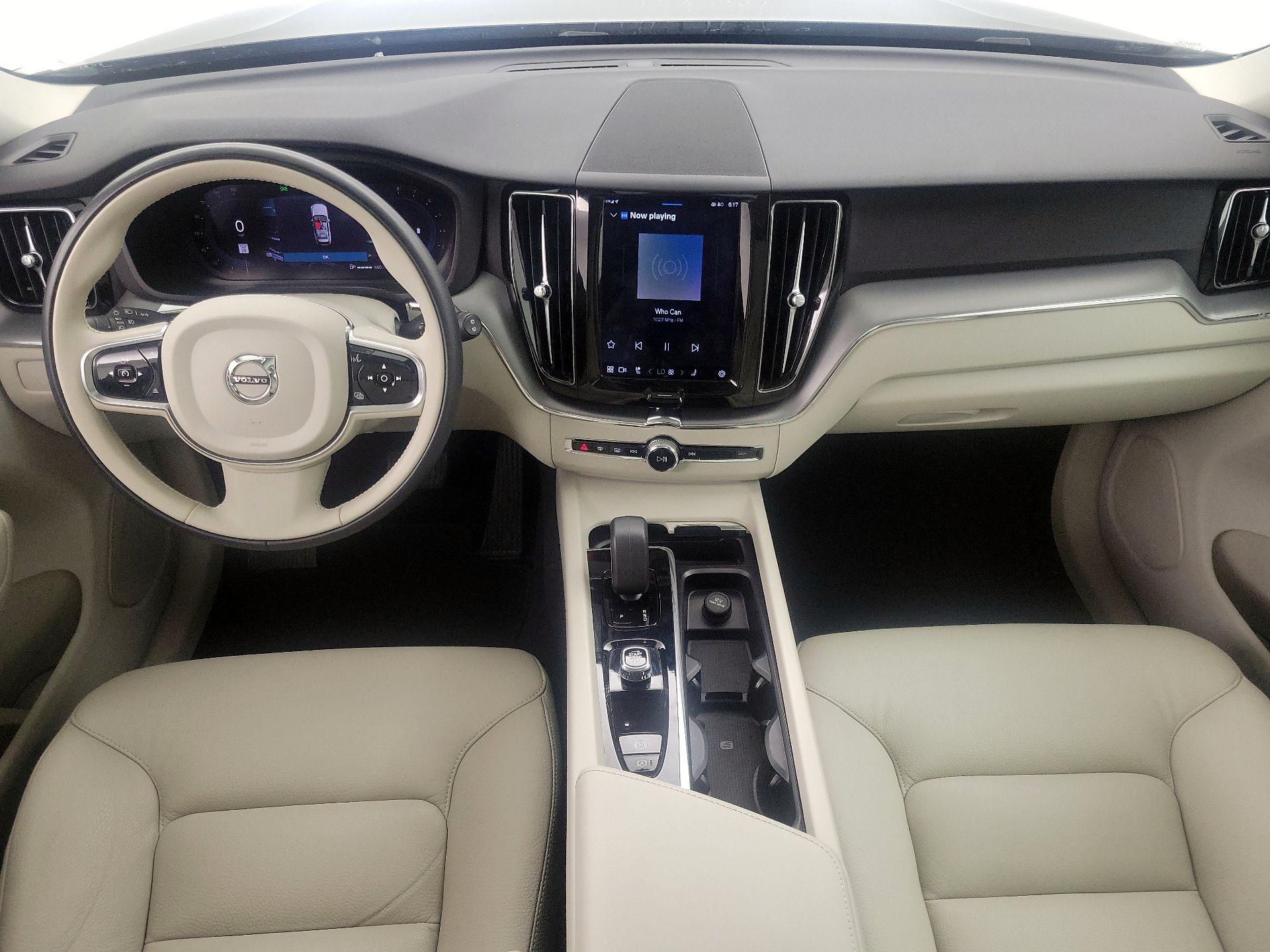 Thumbnail: 2023 Volvo XC60 - 9